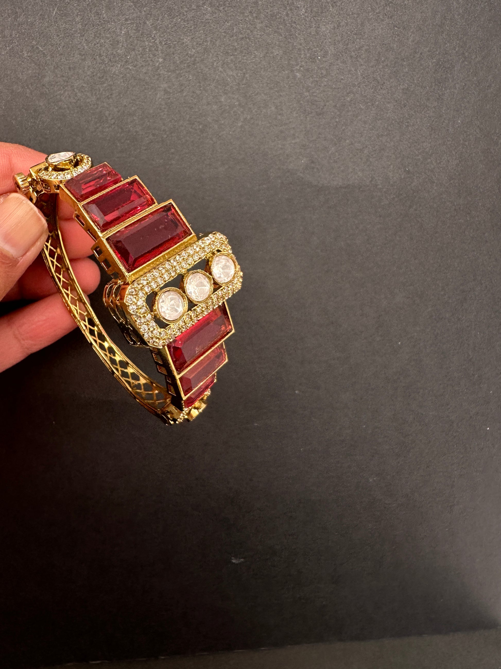 Victorian Moissanite Color Openable Kada Bracelet - Red