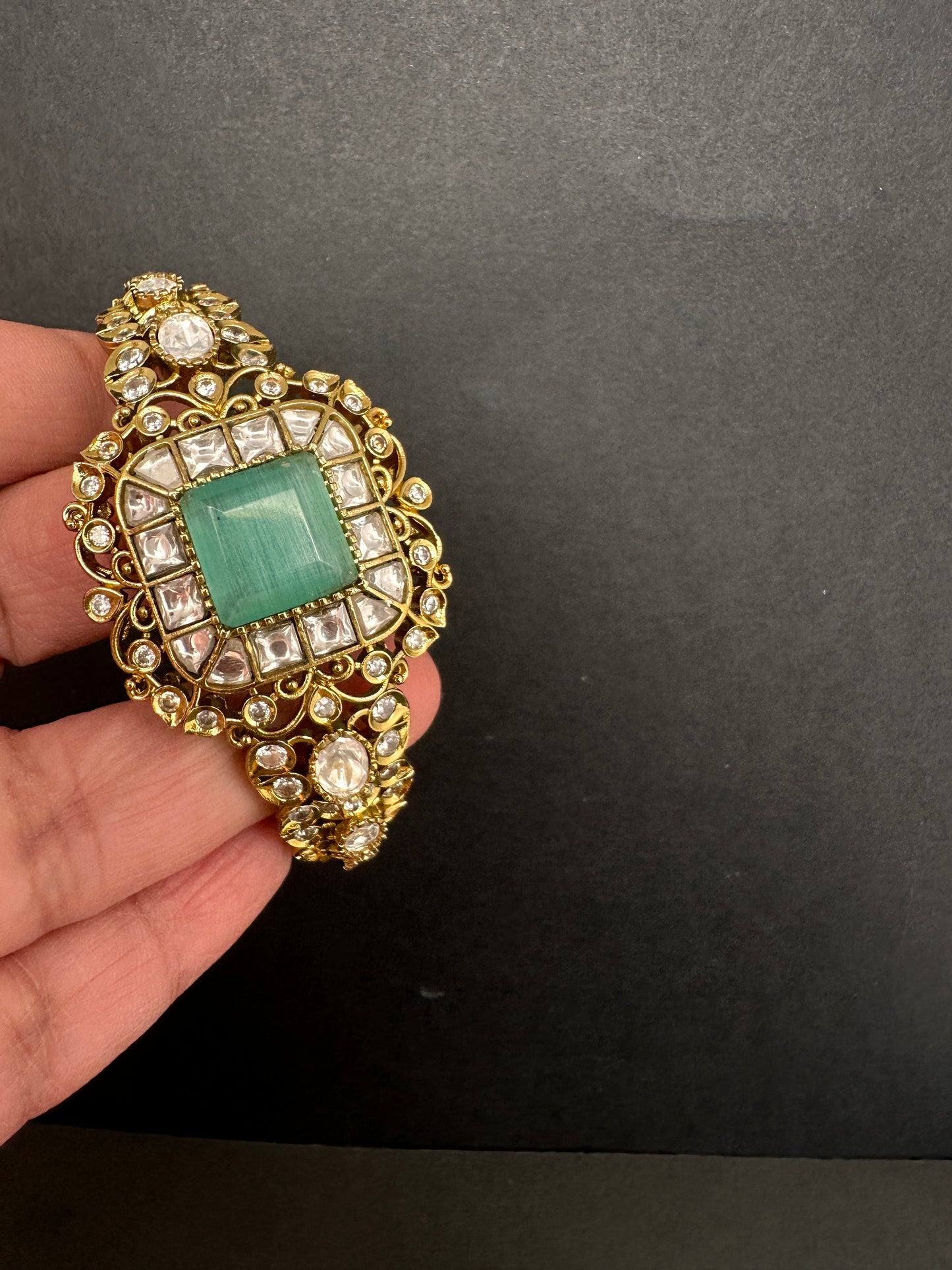 Victorian Moissanite Color Openable Kada Bracelet - MintGreen