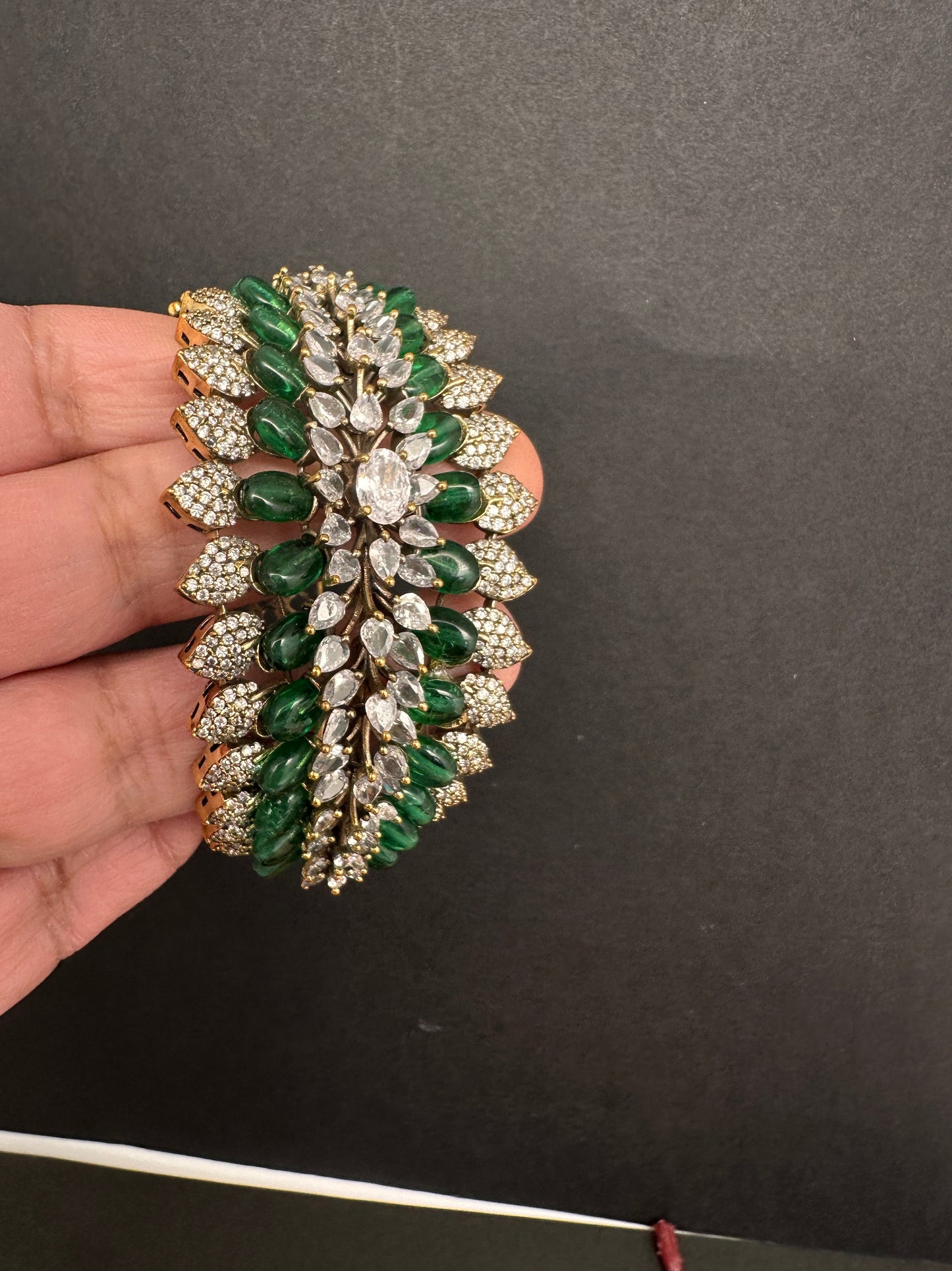 Victorian AD Color Openable Kada Bracelet - Green