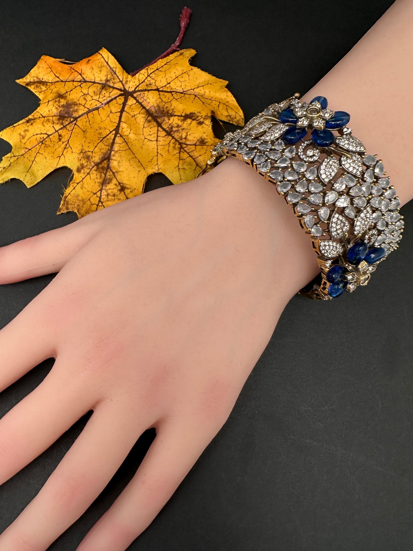 Victorian AD Beads Floral Color Openable Kada Bracelet - Blue