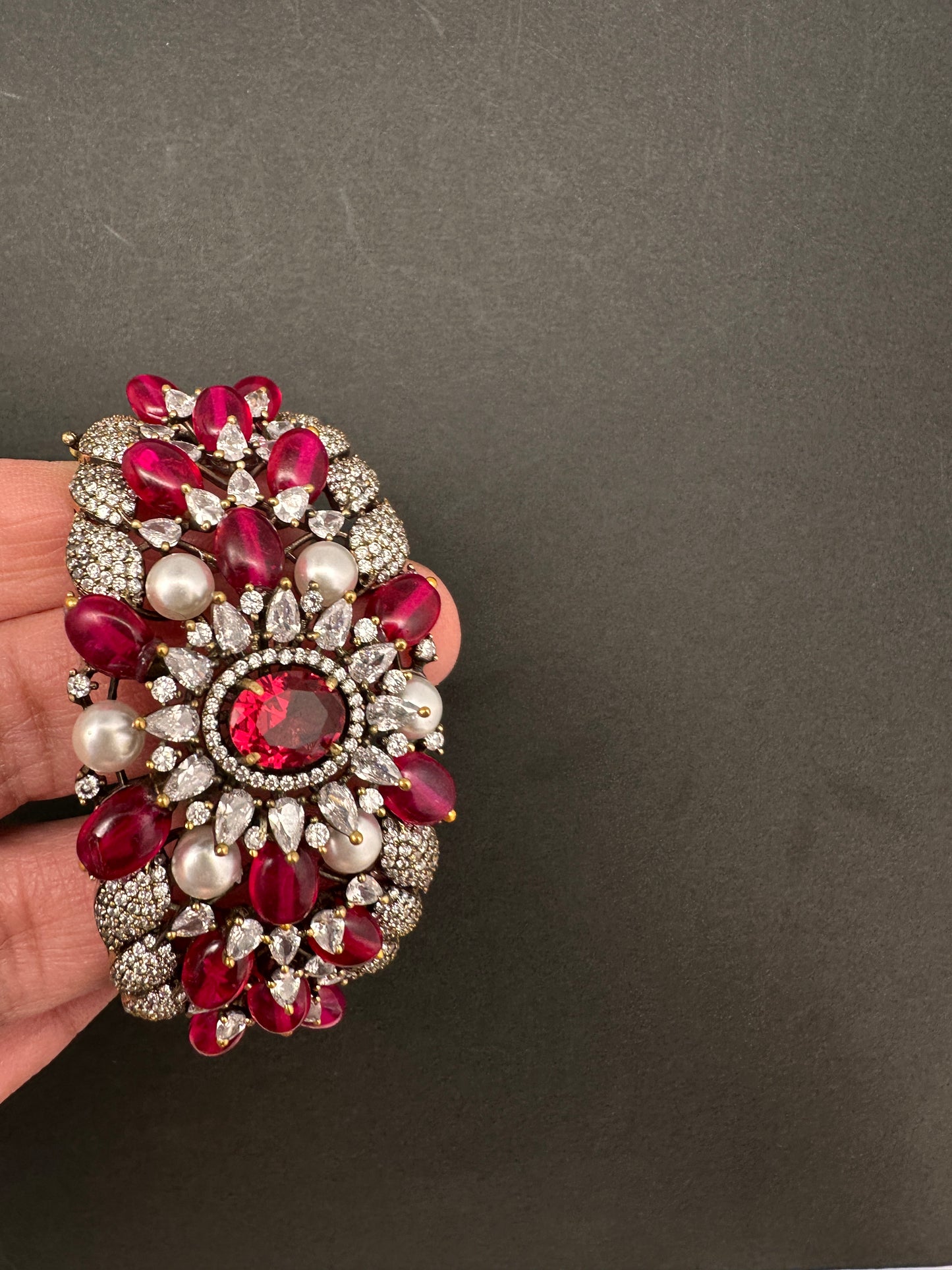 Victorian AD Beads Color Openable Kada Bracelet - Red