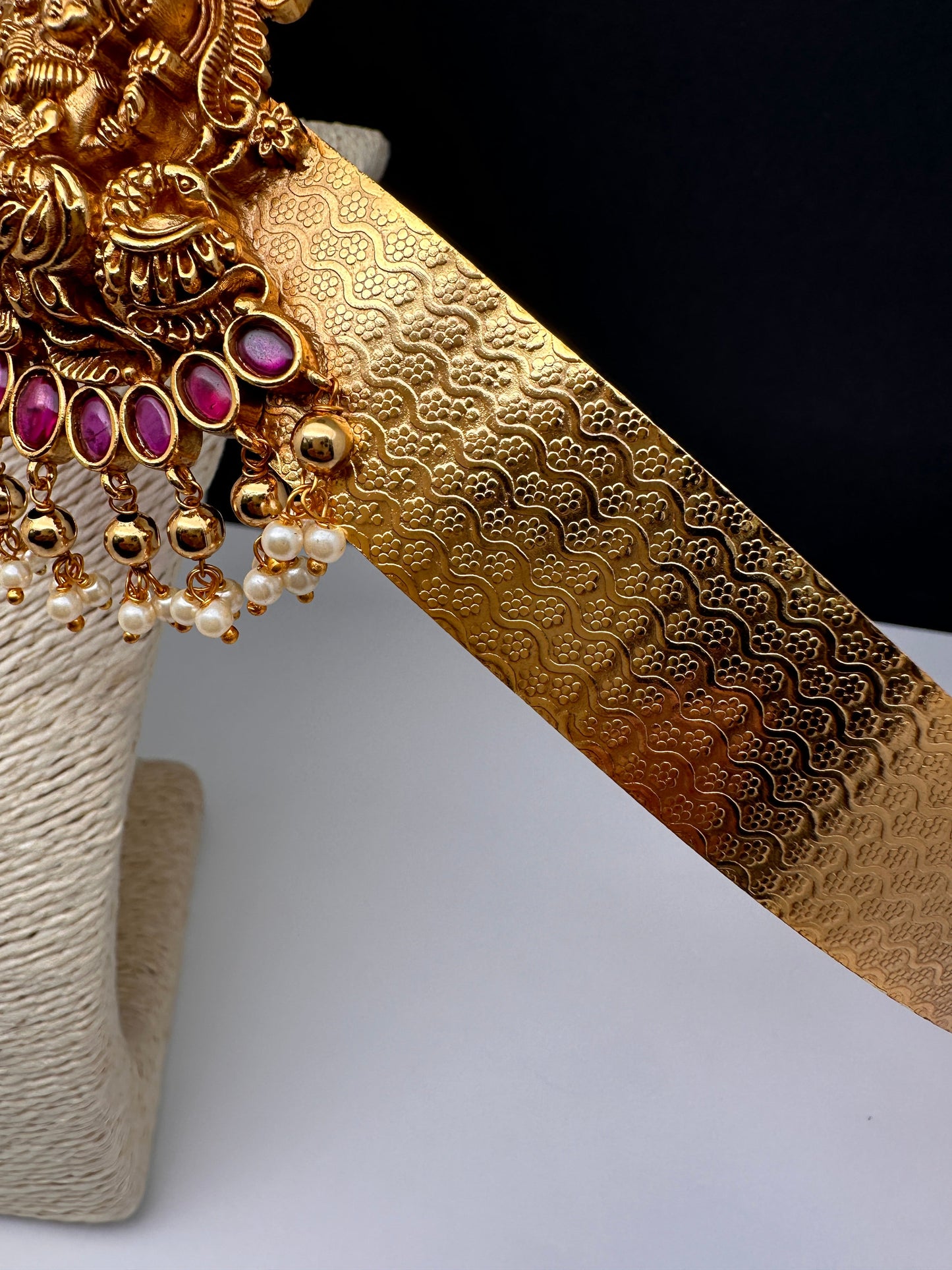 Goddess Lakshmi Motif Floral Self Design Waist Belt Vaddanam