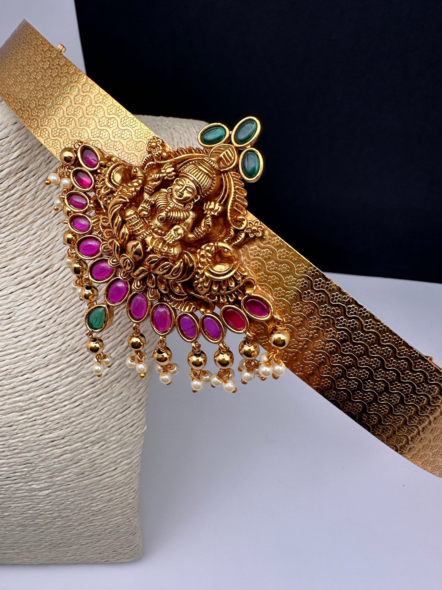 Goddess Lakshmi Motif Floral Self Design Waist Belt Vaddanam