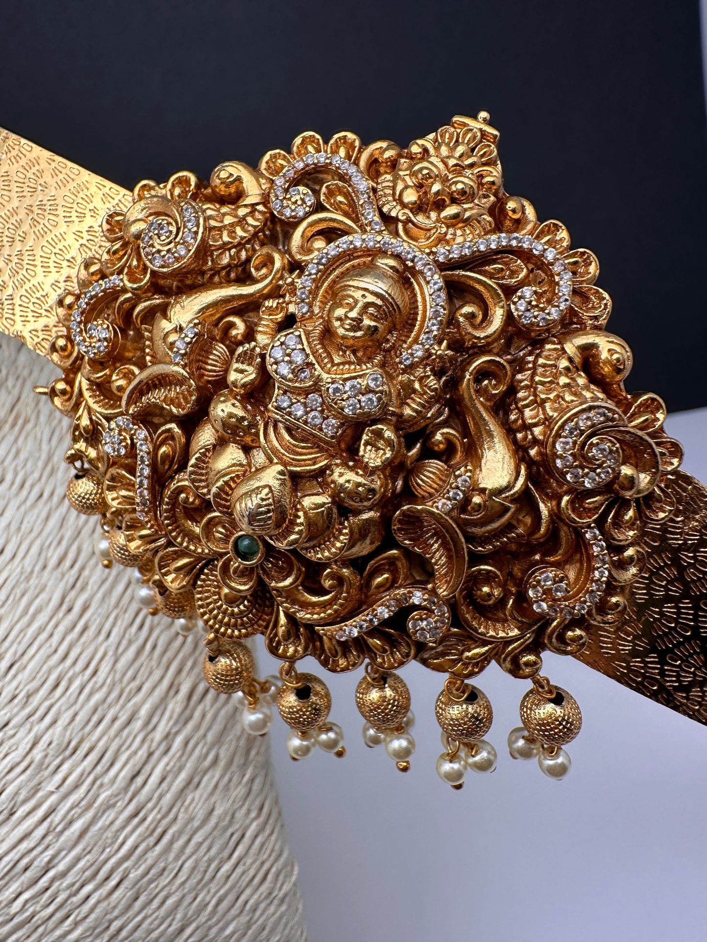 Goddess Lakshmi Motif Pendent Self Design Hip Belt Vaddanam