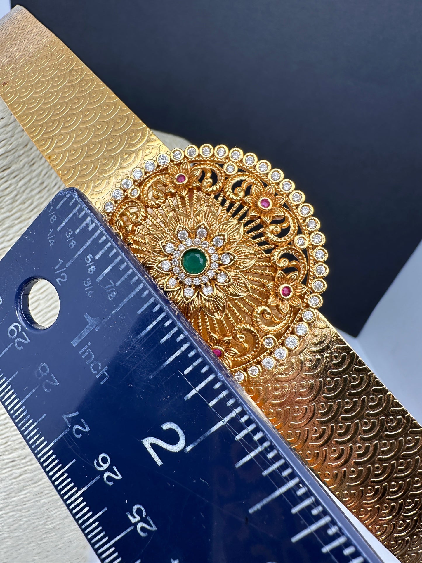 Multi Stone Motif Pendent Self Design Hip Belt Vaddanam