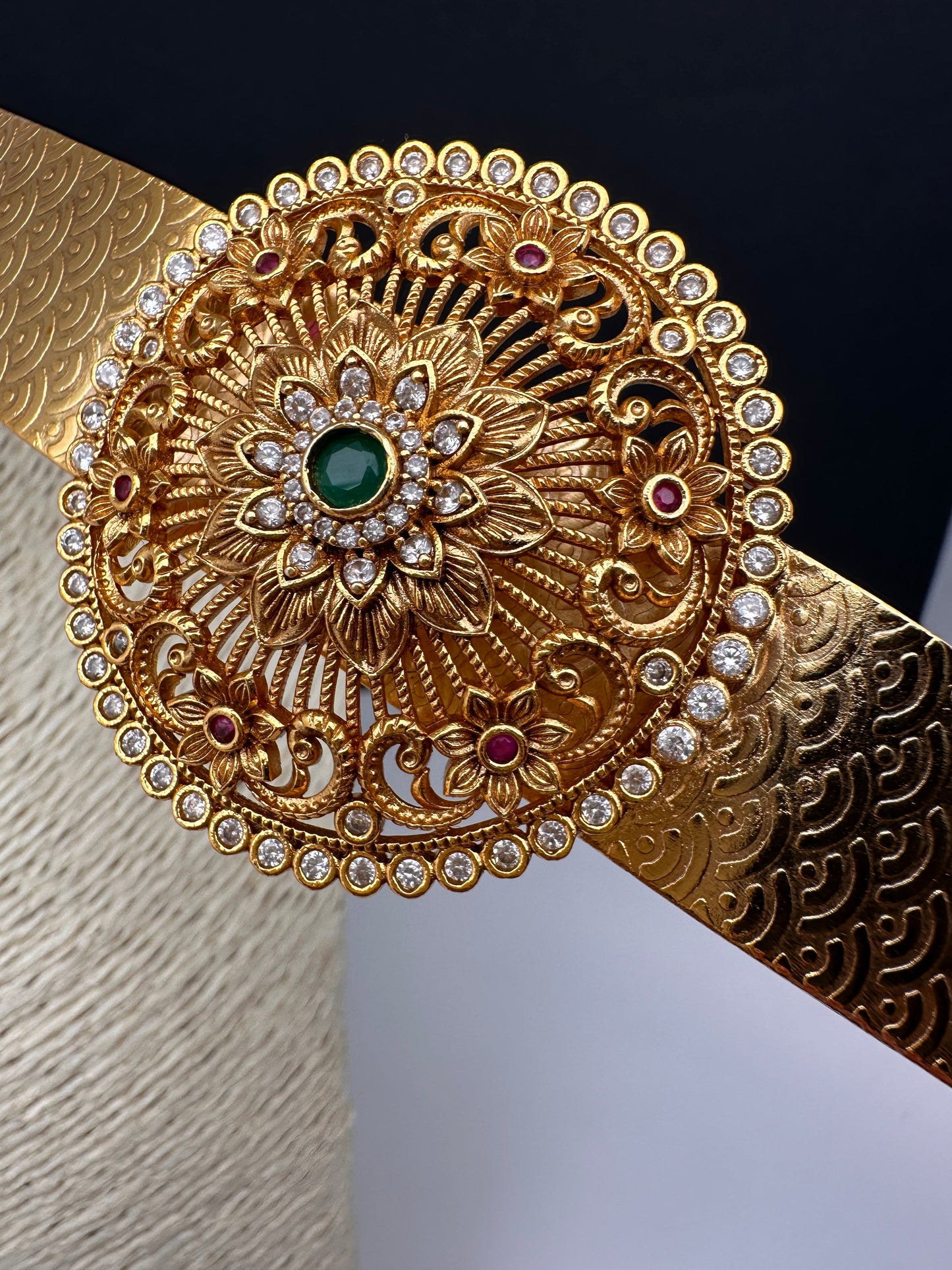 Multi Stone Motif Pendent Self Design Hip Belt Vaddanam