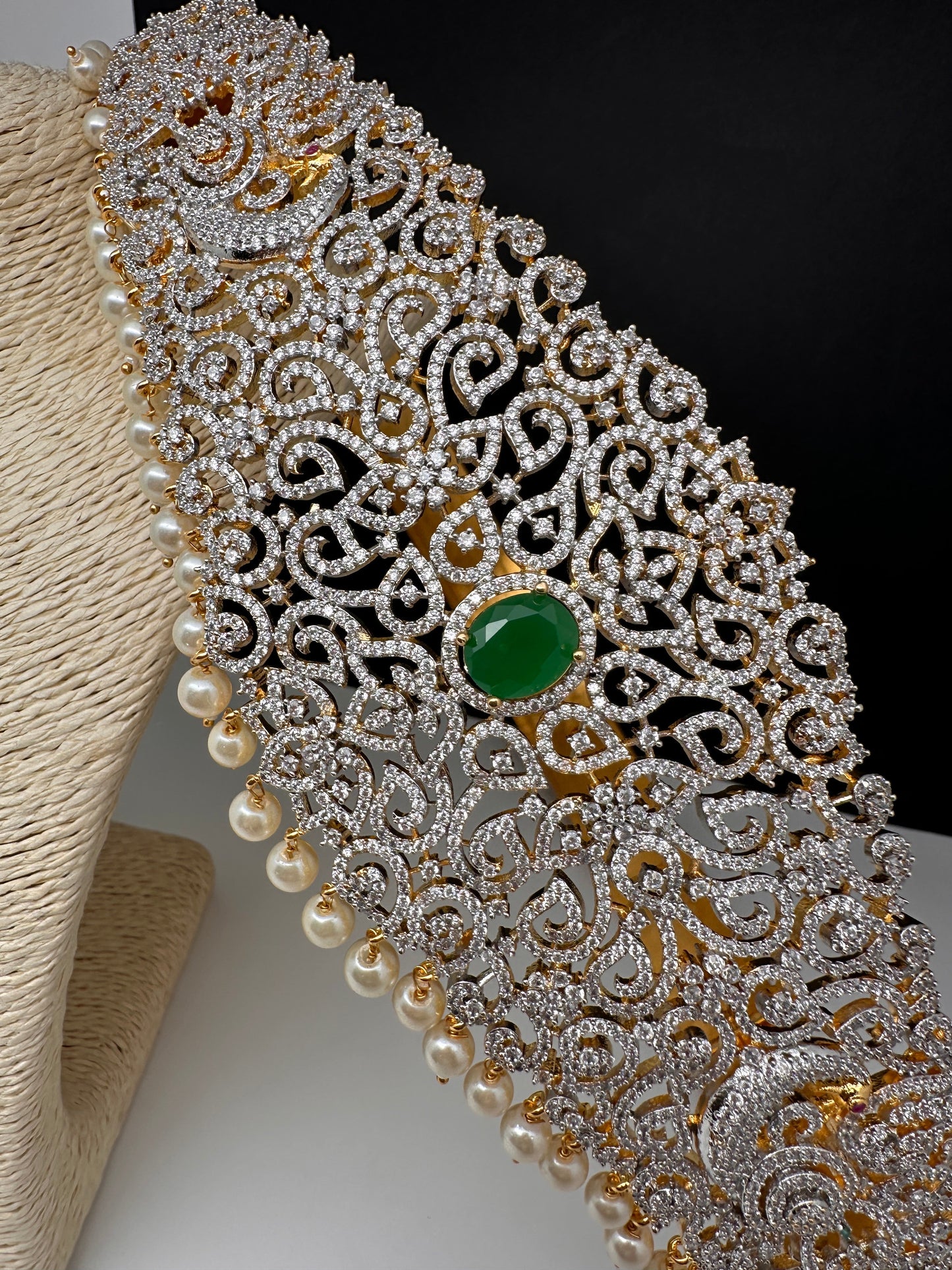 AD Diamond Finish Emerald Green Stone Hip Belt Kamarbandh