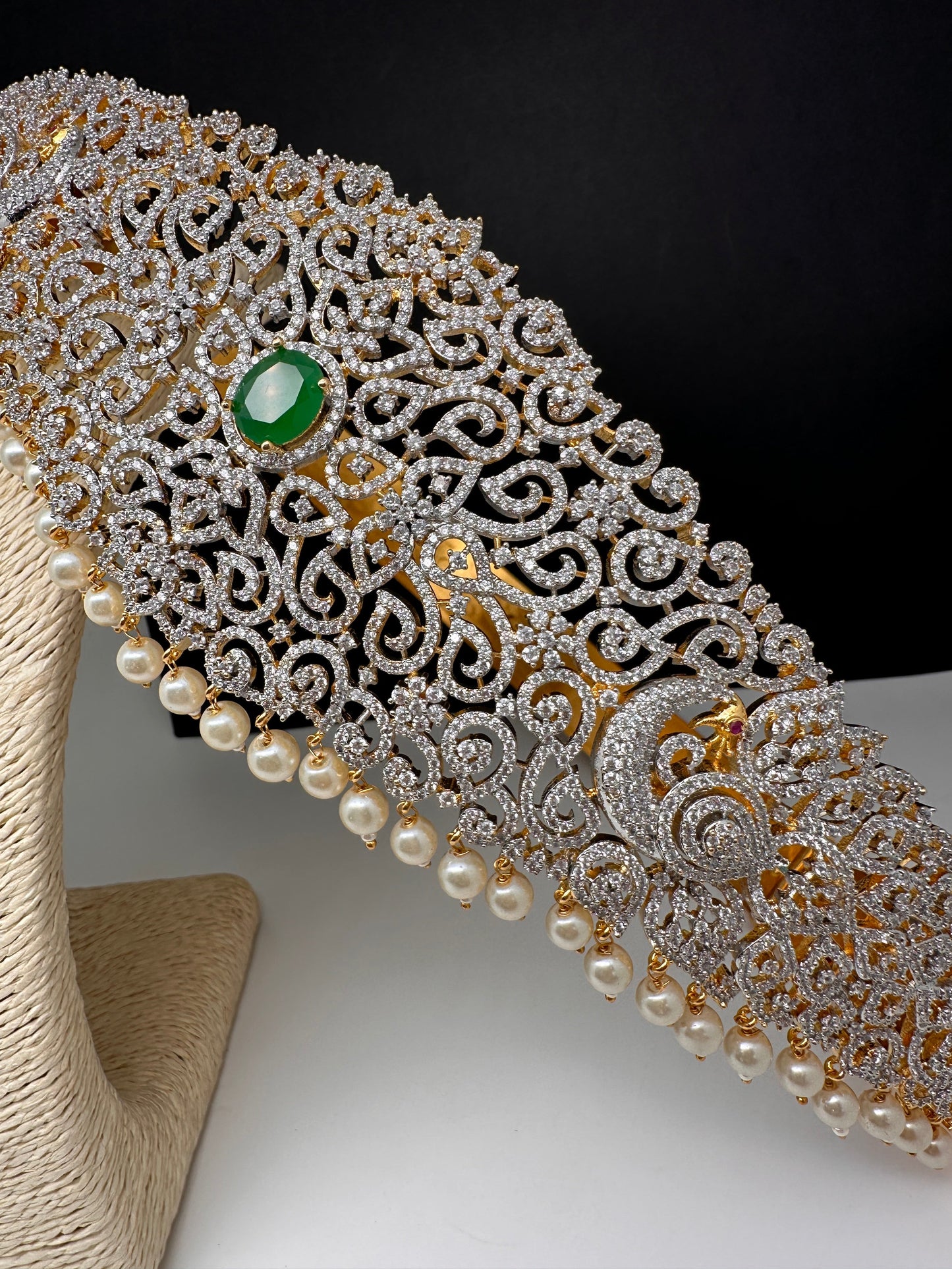 AD Diamond Finish Emerald Green Stone Hip Belt Kamarbandh