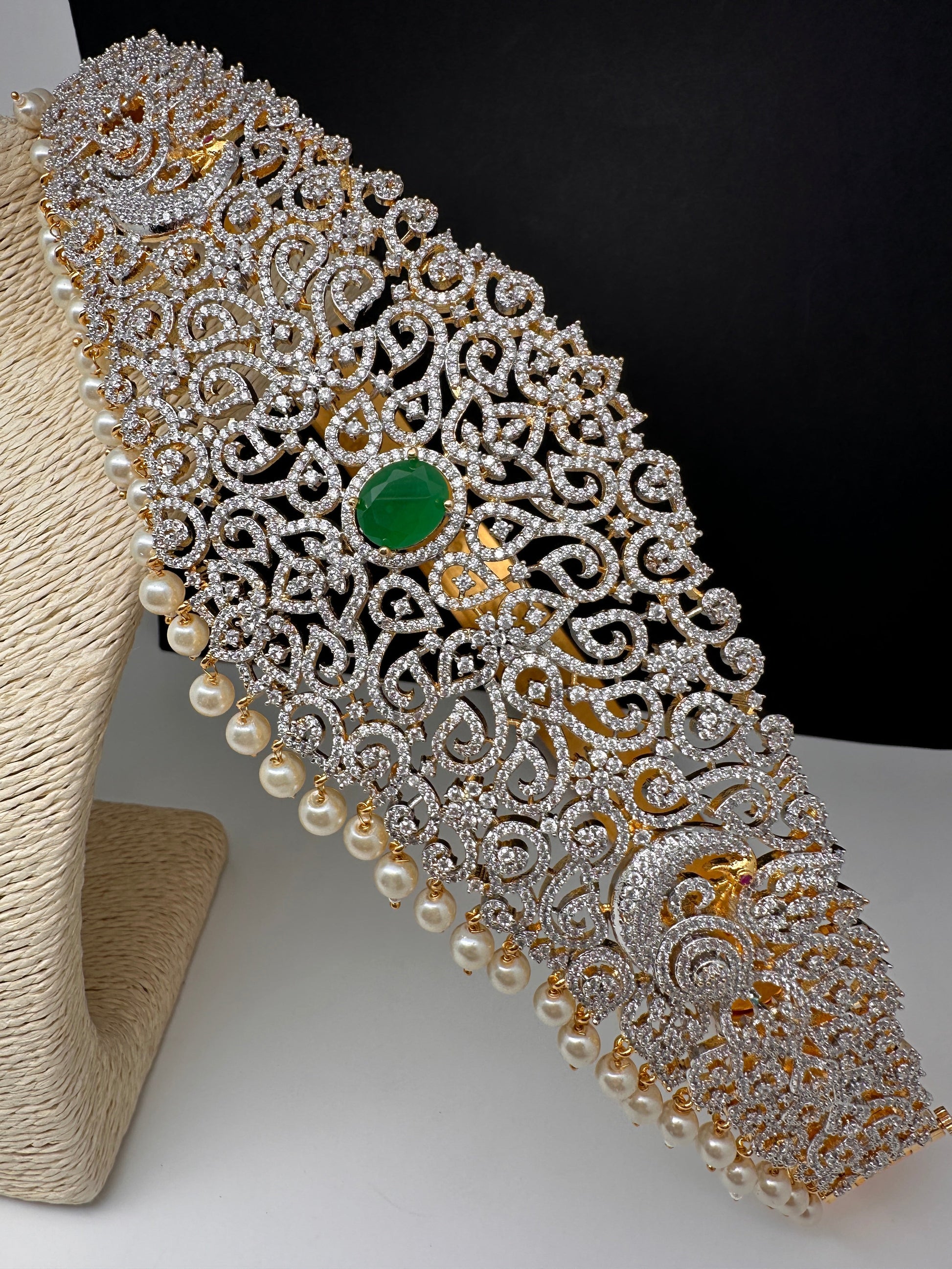 AD Diamond Finish Emerald Green Stone Hip Belt Kamarbandh
