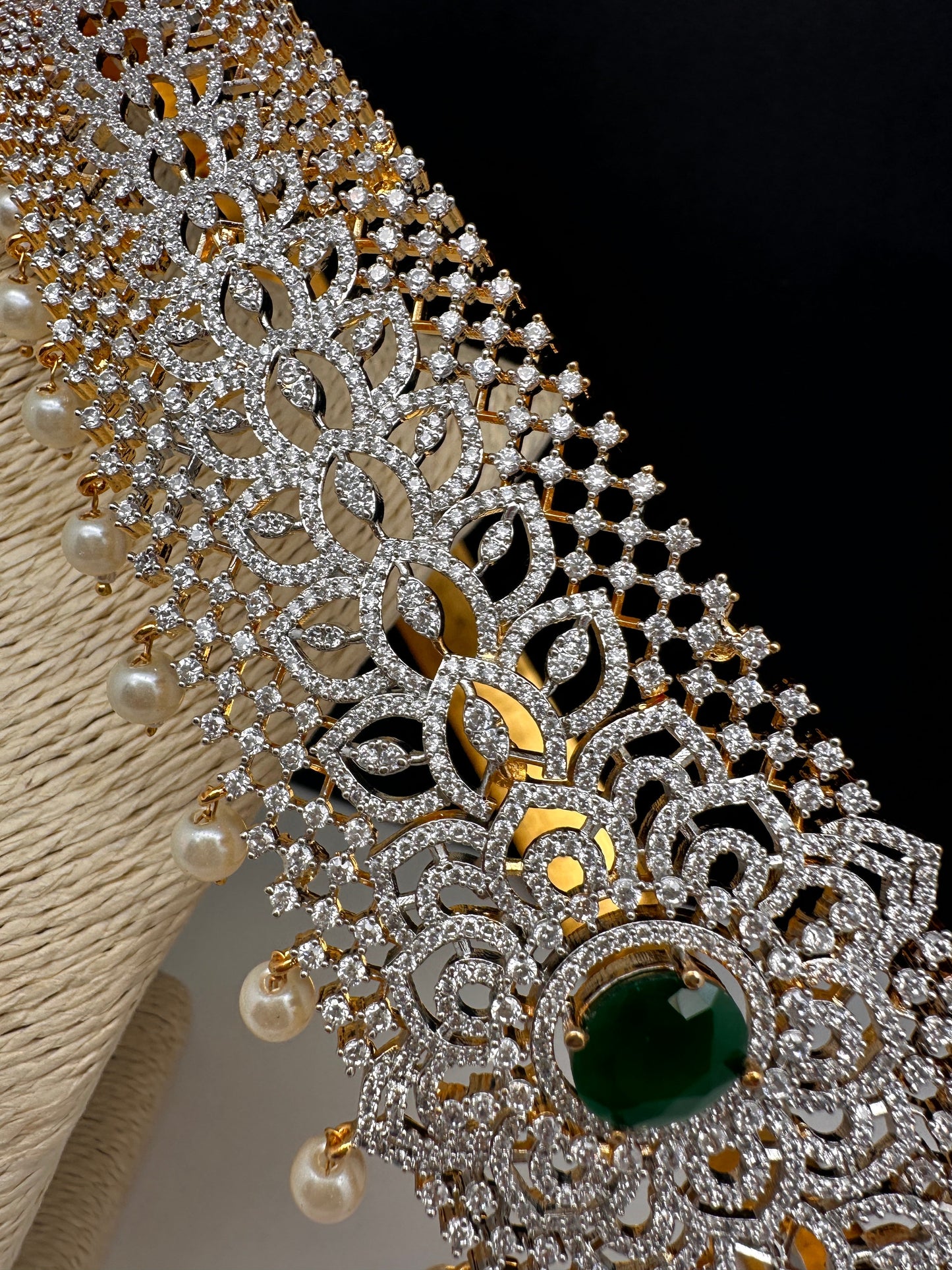 AD Diamond Finish Emerald Green Stone Hip Belt Kamarbandh