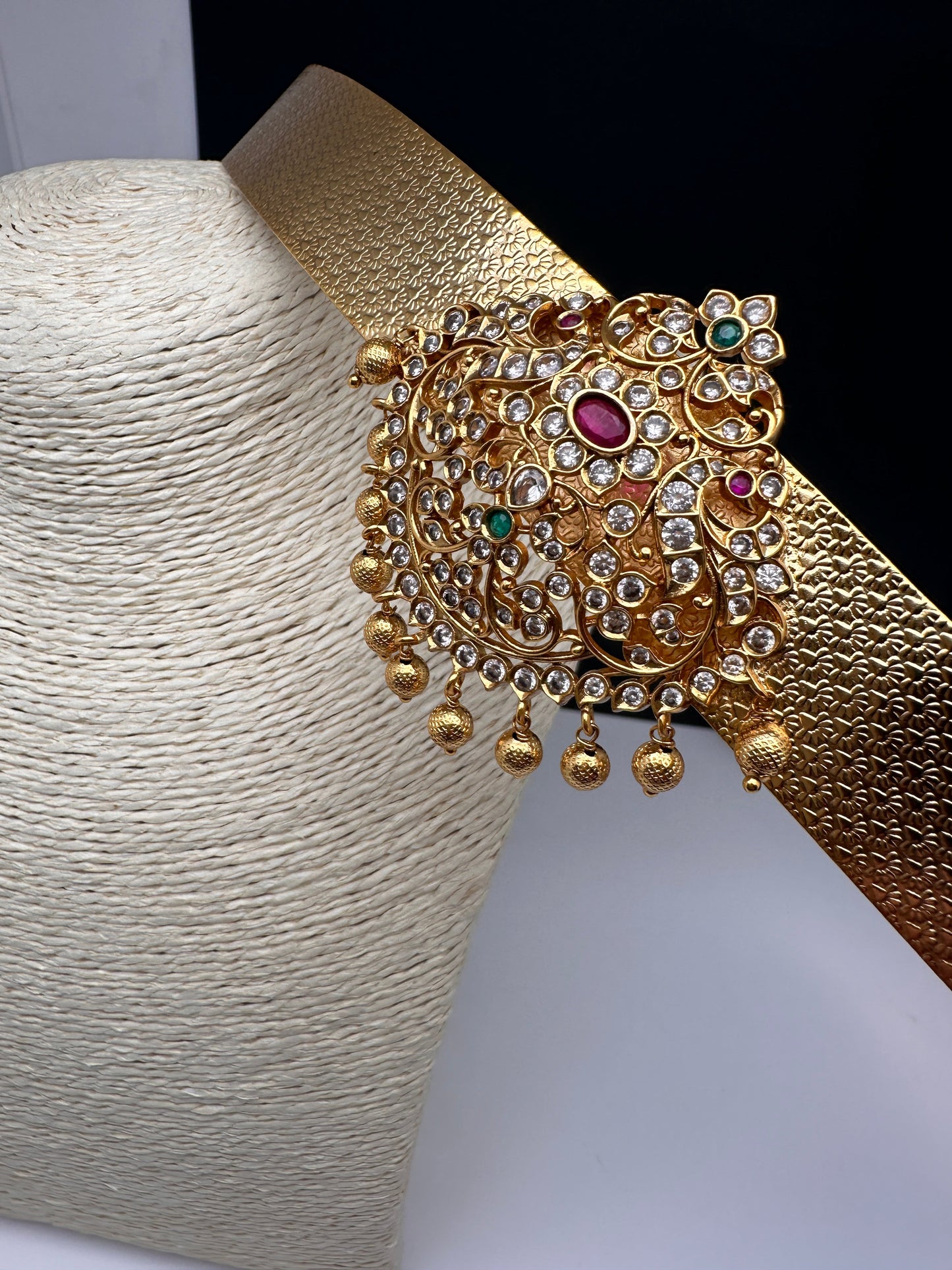 CZ Multi Stone Pendent Hip Belt Vaddanam