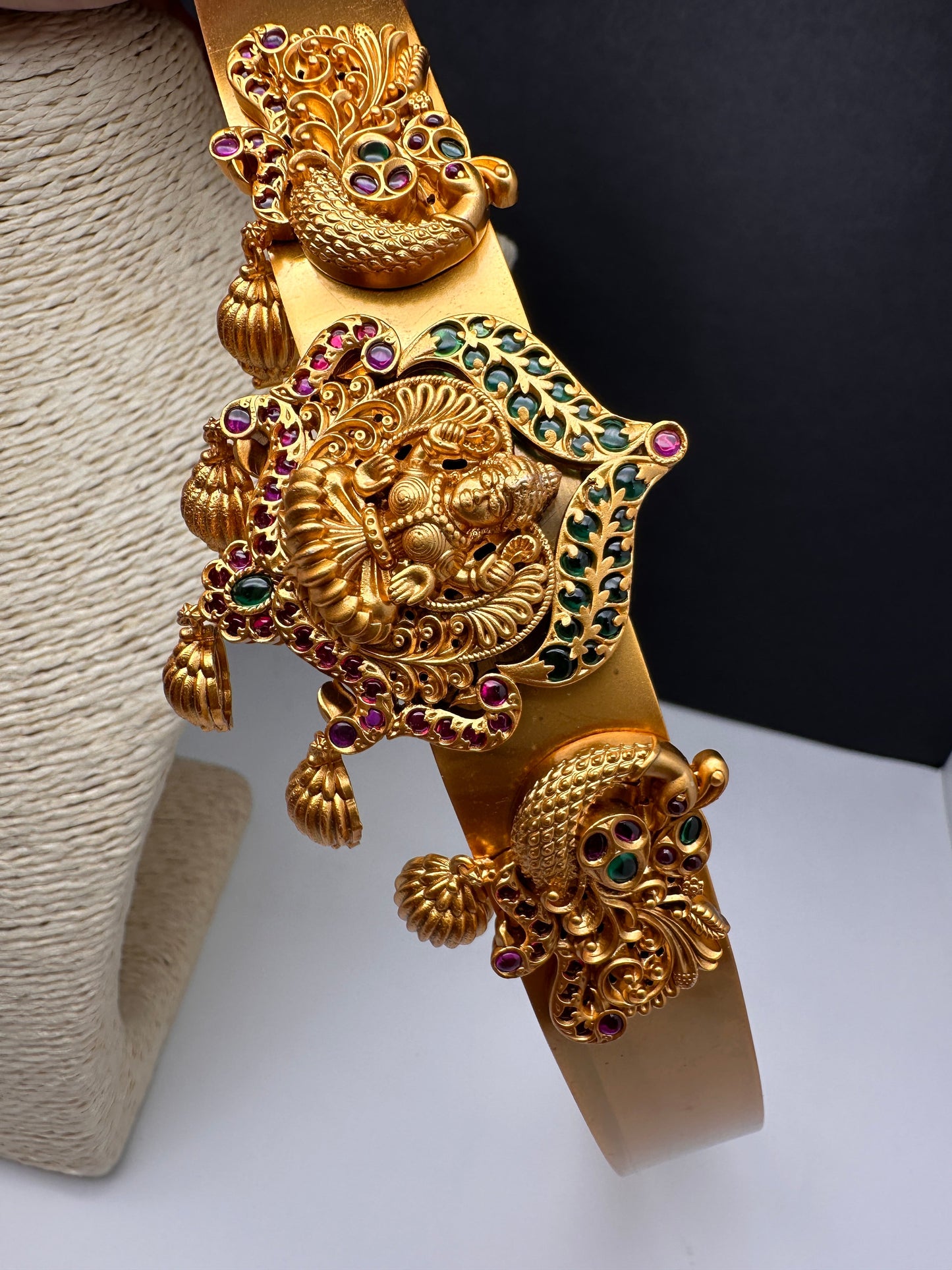 Goddess Lakshmi Motif Metallic Finish Hip Belt Vaddanam