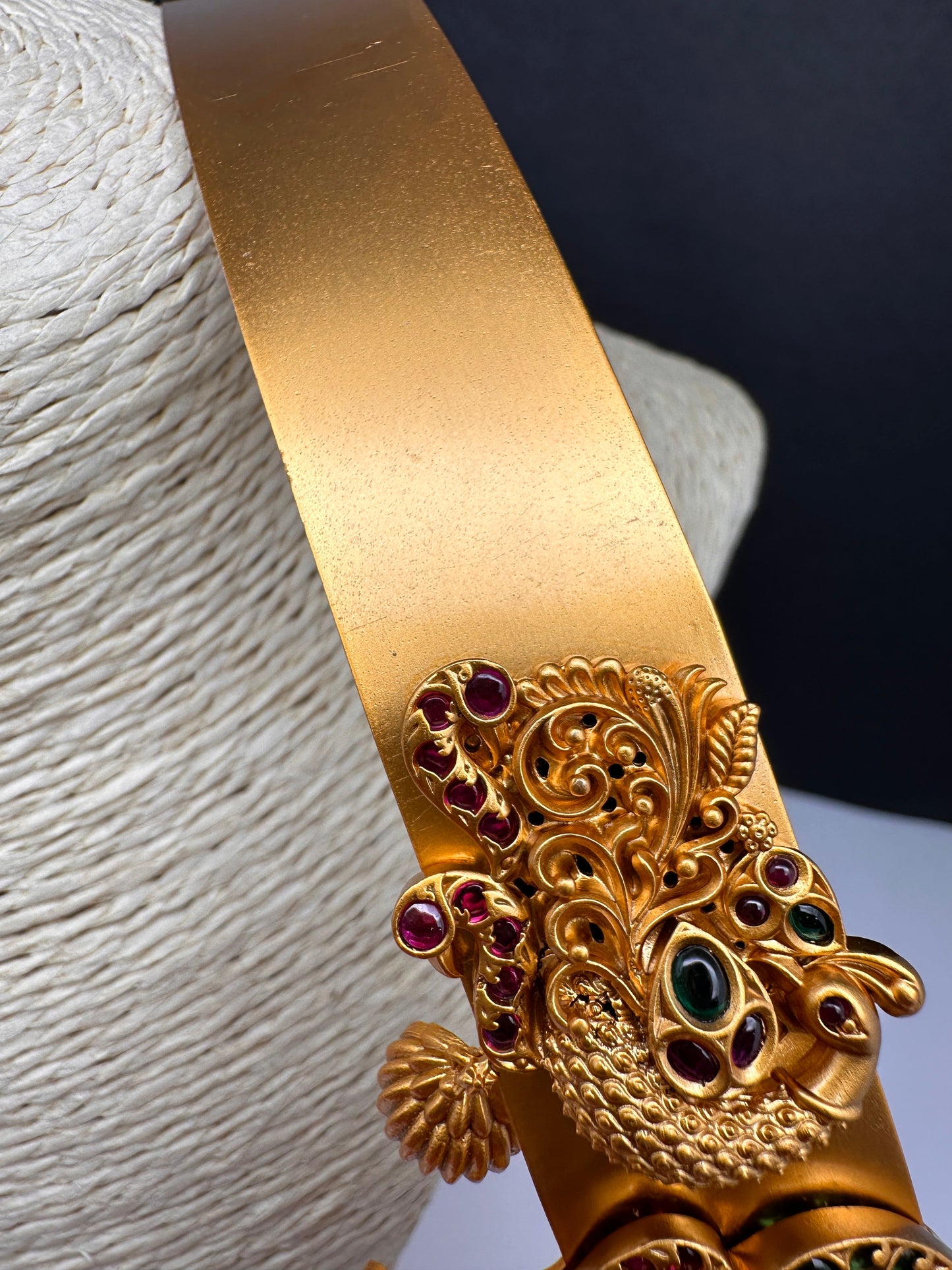 Goddess Lakshmi Motif Metallic Finish Hip Belt Vaddanam