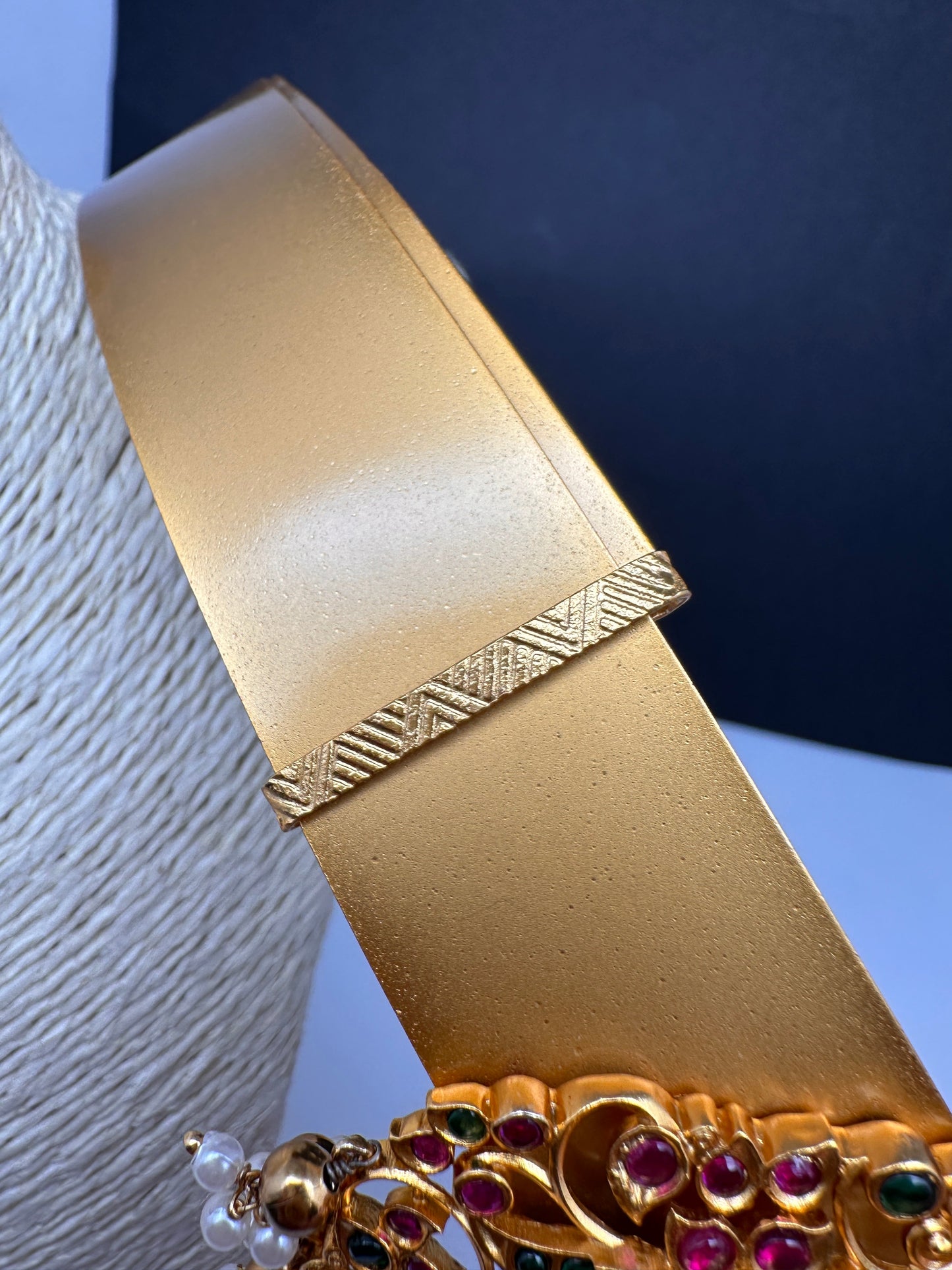 Matte Kempu Hip Belt Vaddanam