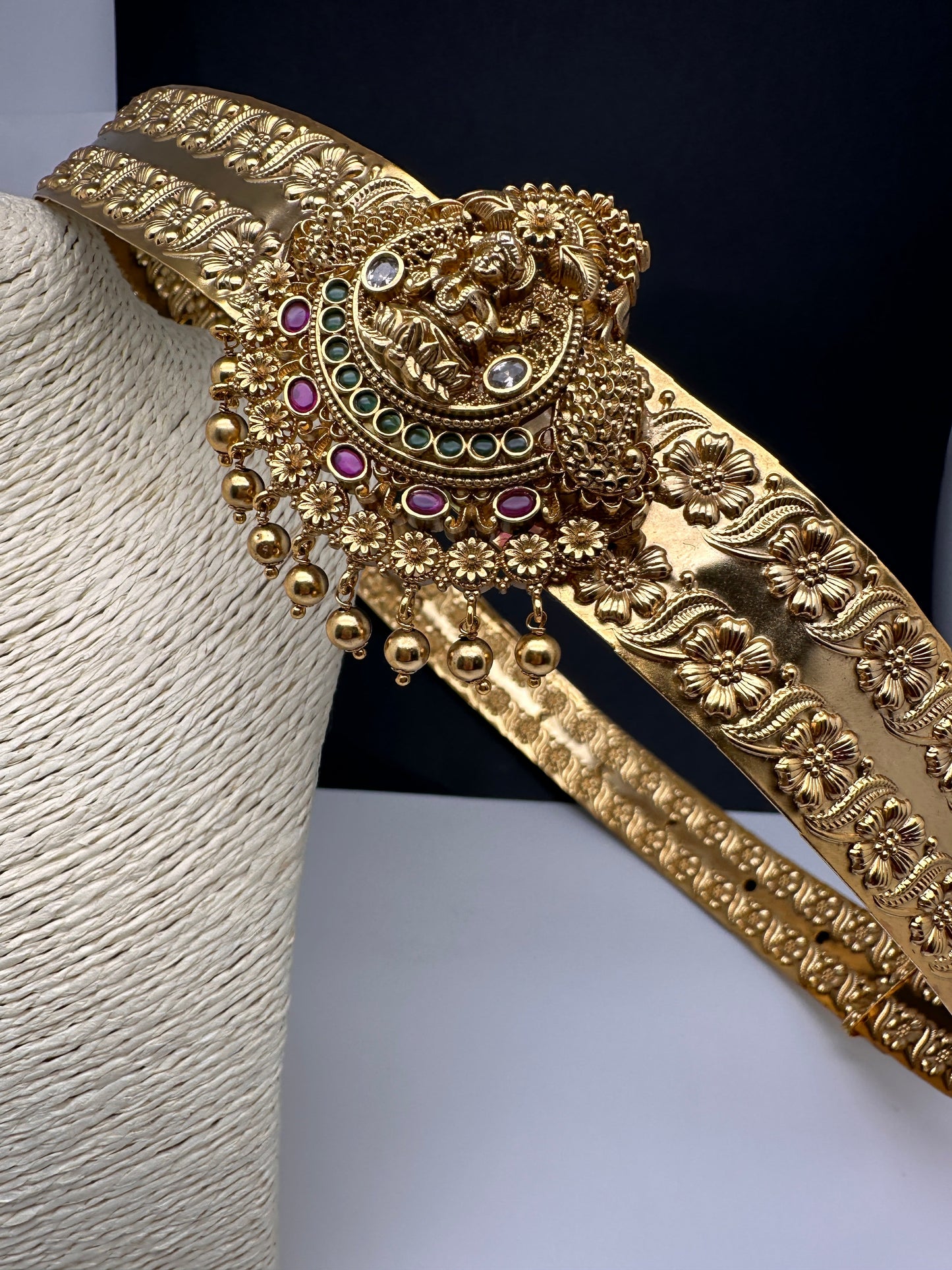 Goddess Lakshmi Self Design Hip Belt