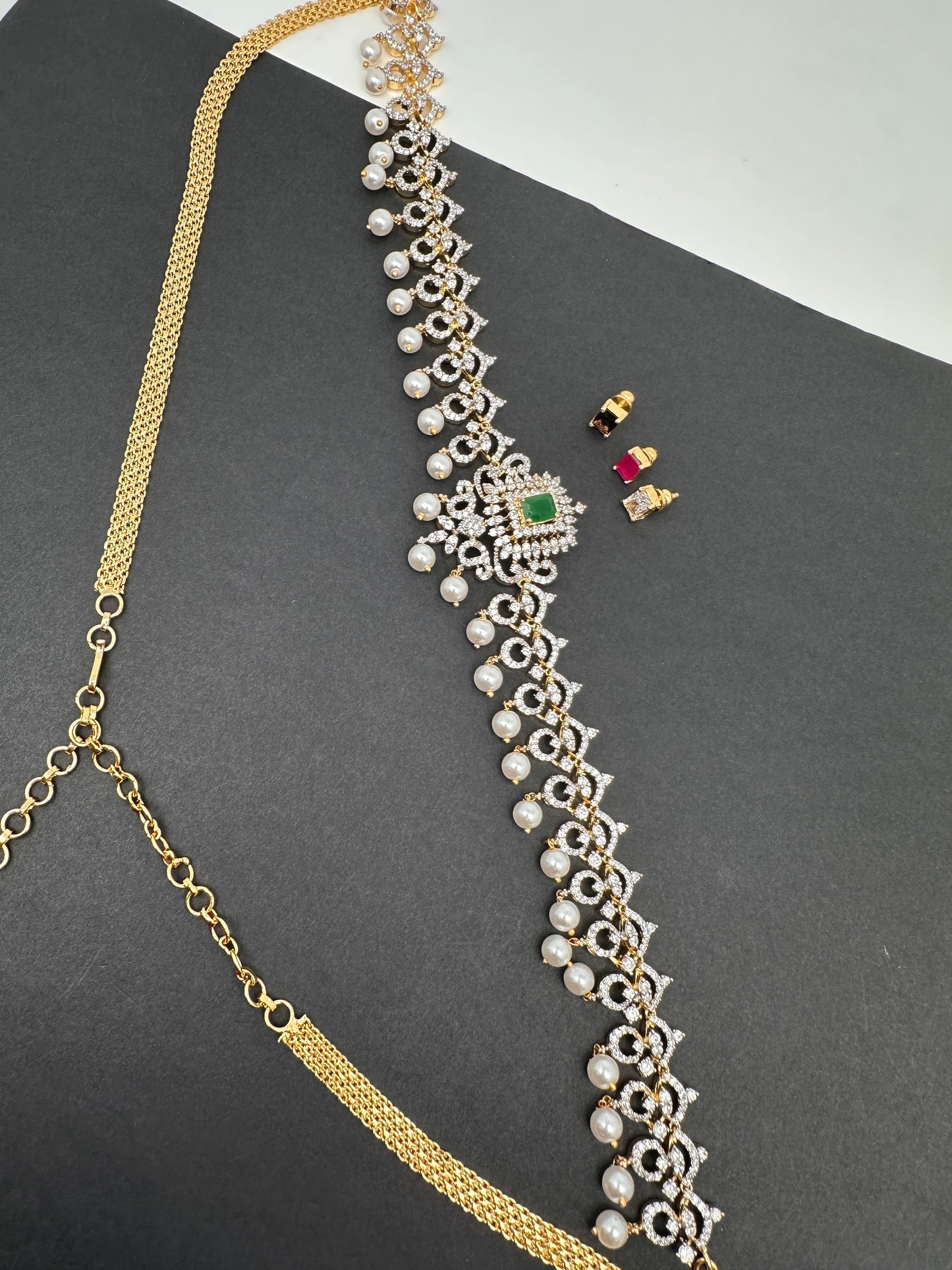 AD Kamarband Hip Chain With Changabale Stones Finish