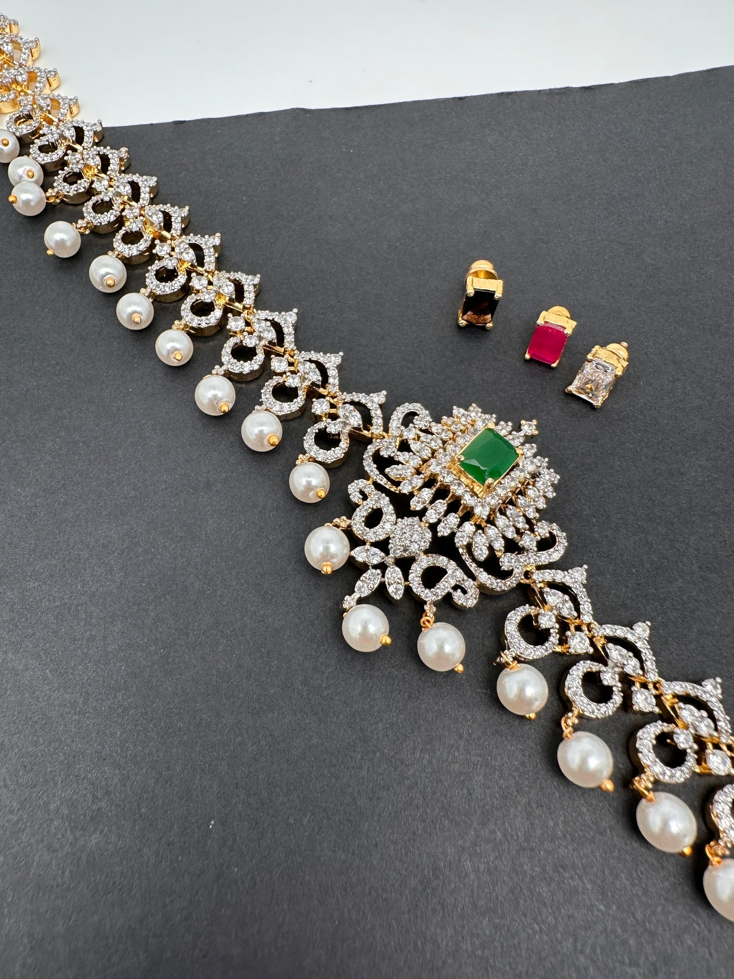 AD Kamarband Hip Chain With Changabale Stones Finish