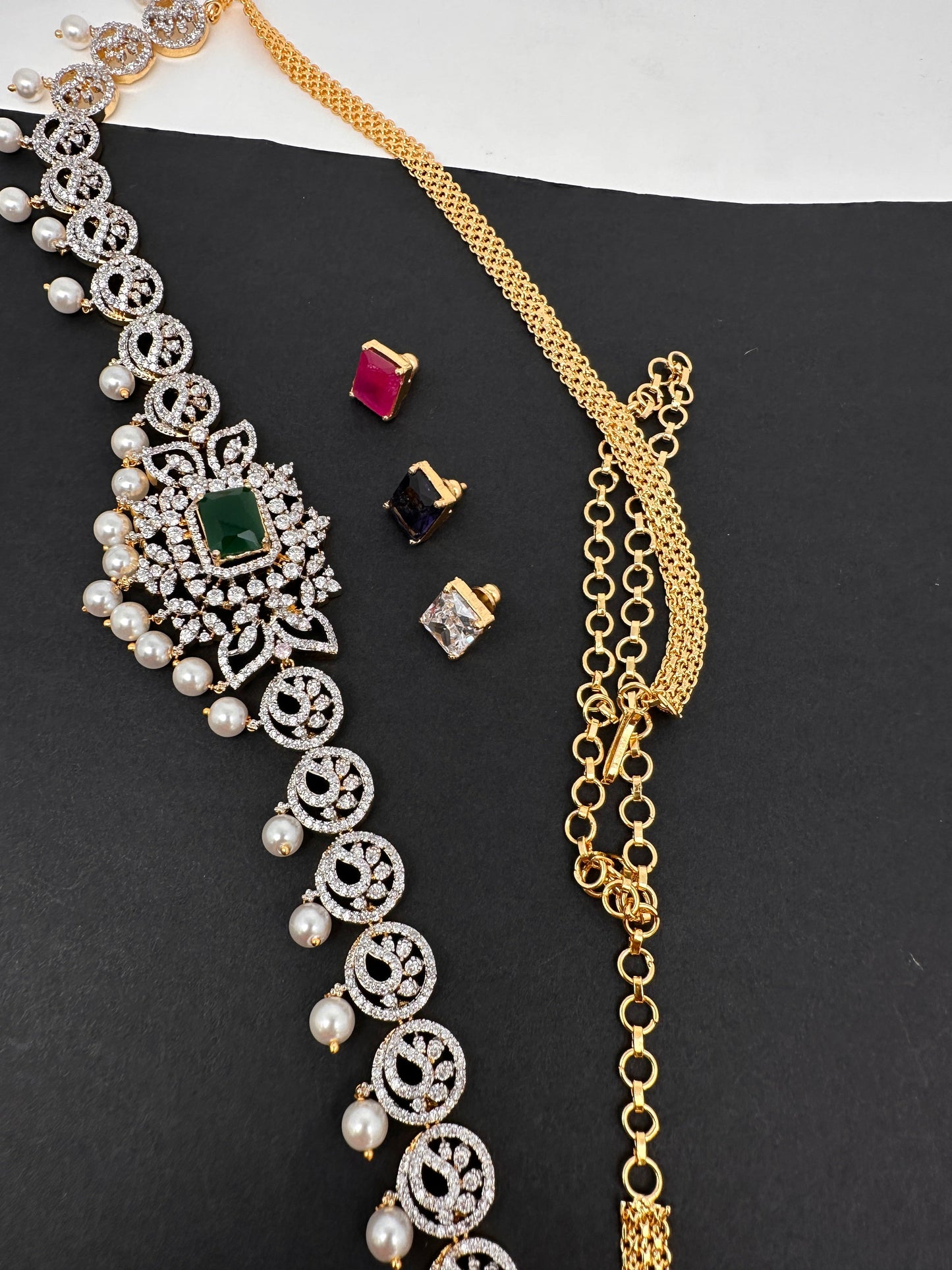AD Kamarband Hip Chain With Changabale Stones Finish