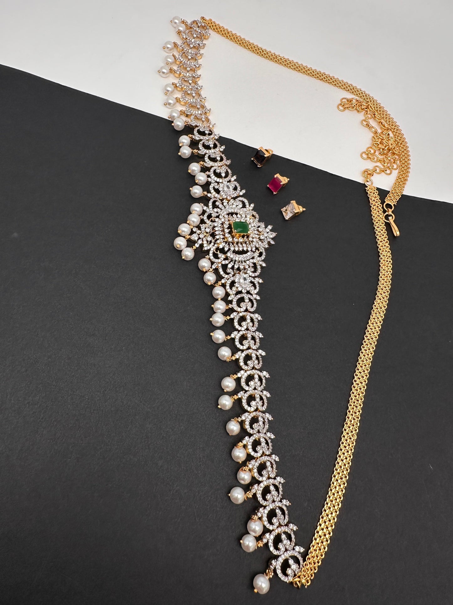 AD Kamarband Hip Chain With Changabale Stones Finish