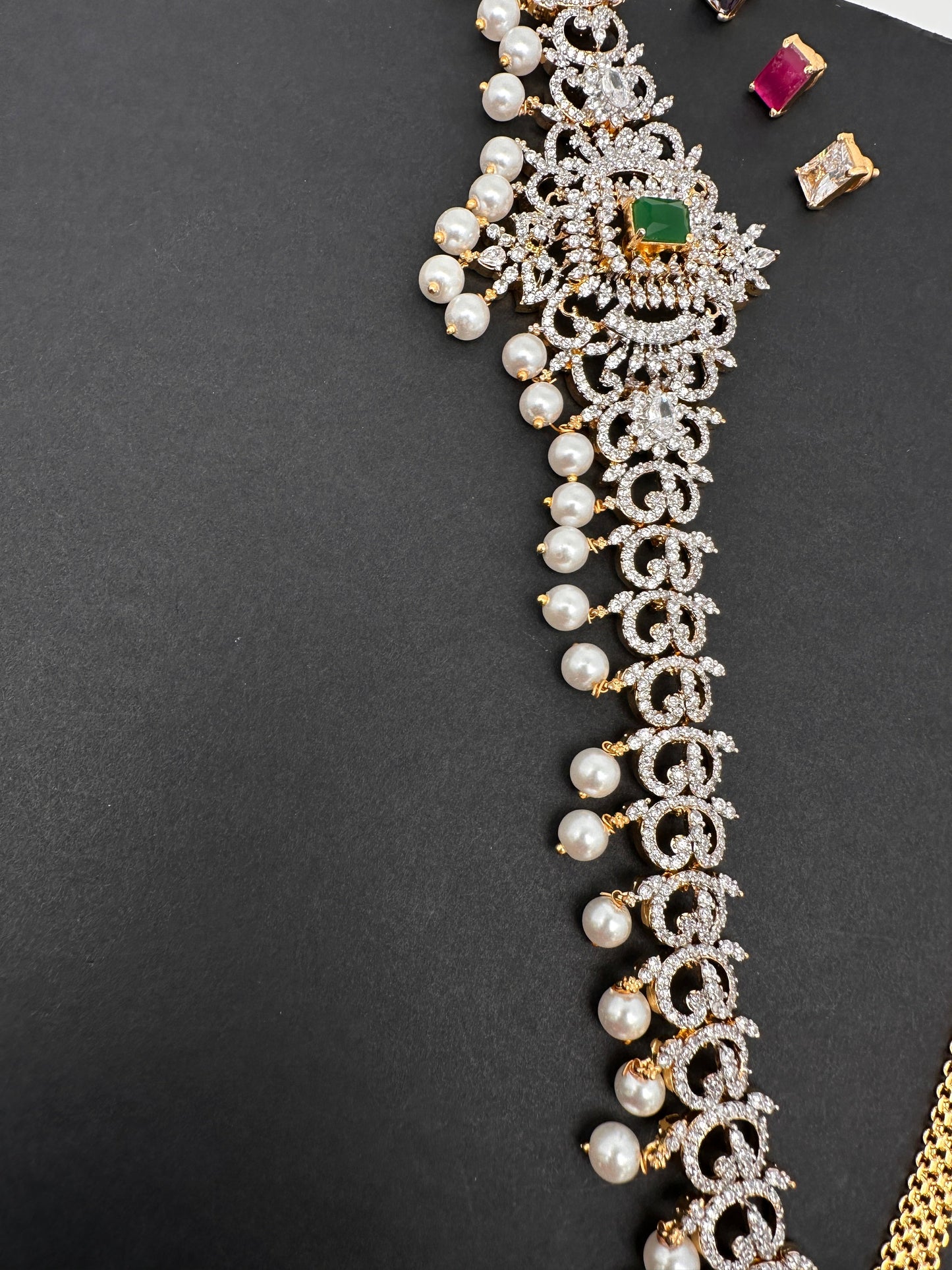 AD Kamarband Hip Chain With Changabale Stones Finish