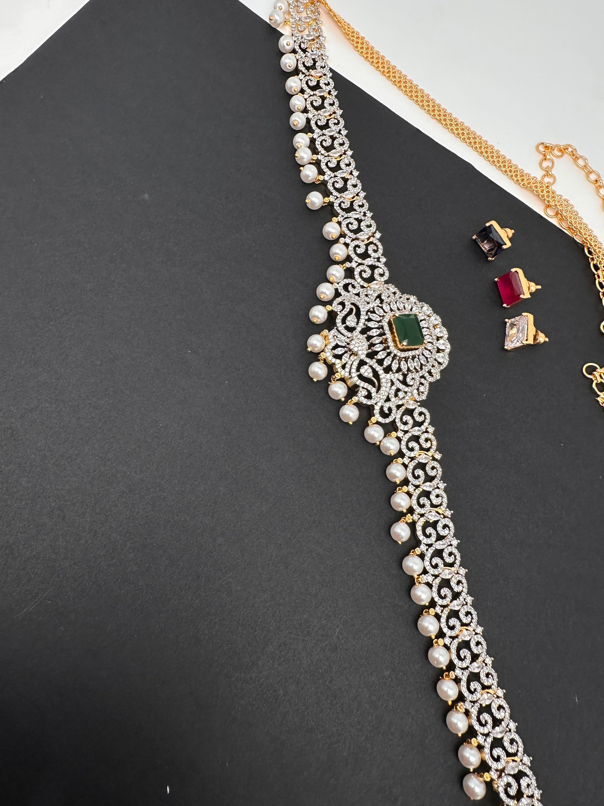 AD Kamarband Hip Chain With Changabale Stones Finish