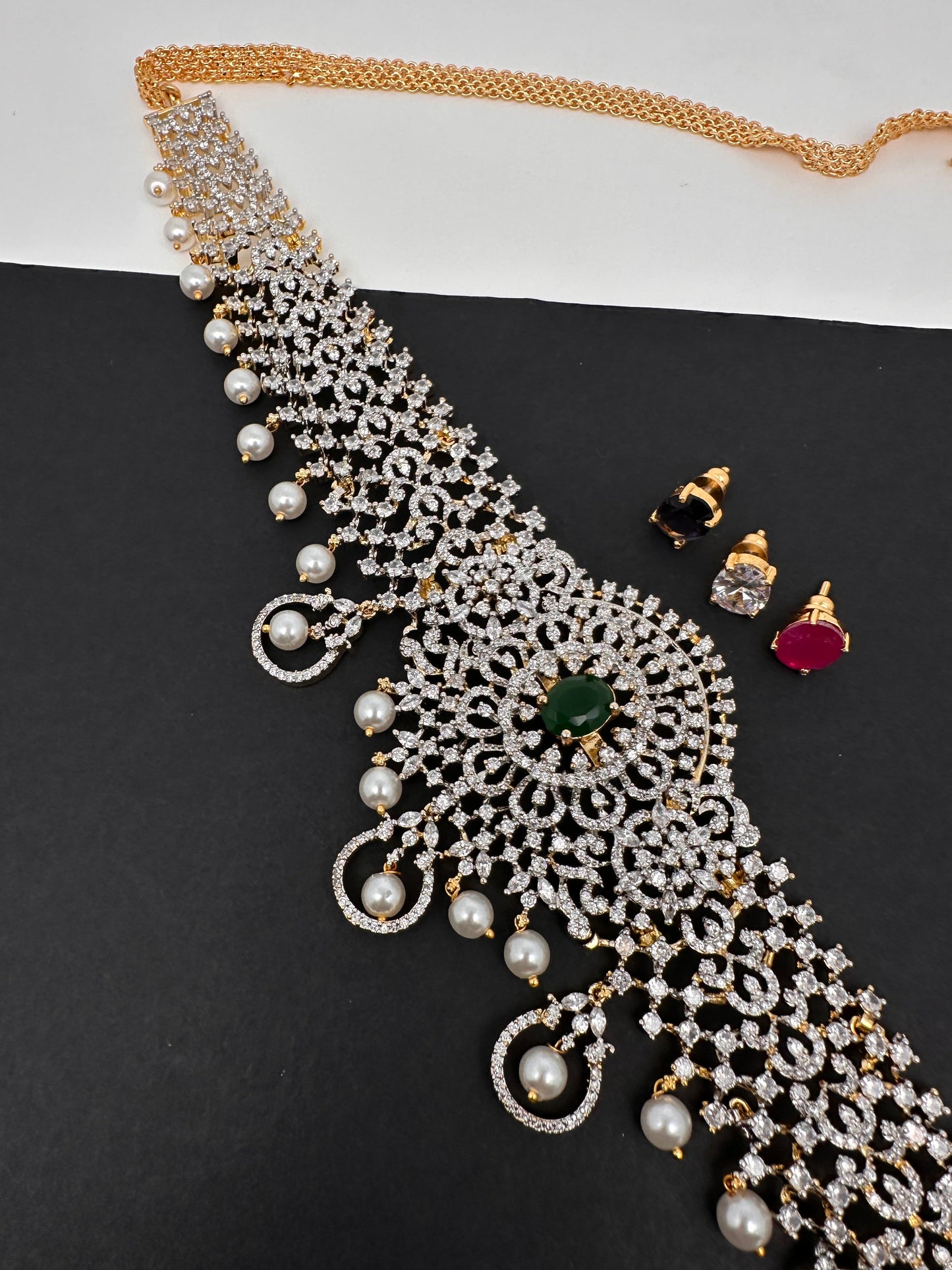 AD Kamarband Hip Chain With Changabale Stones Finish