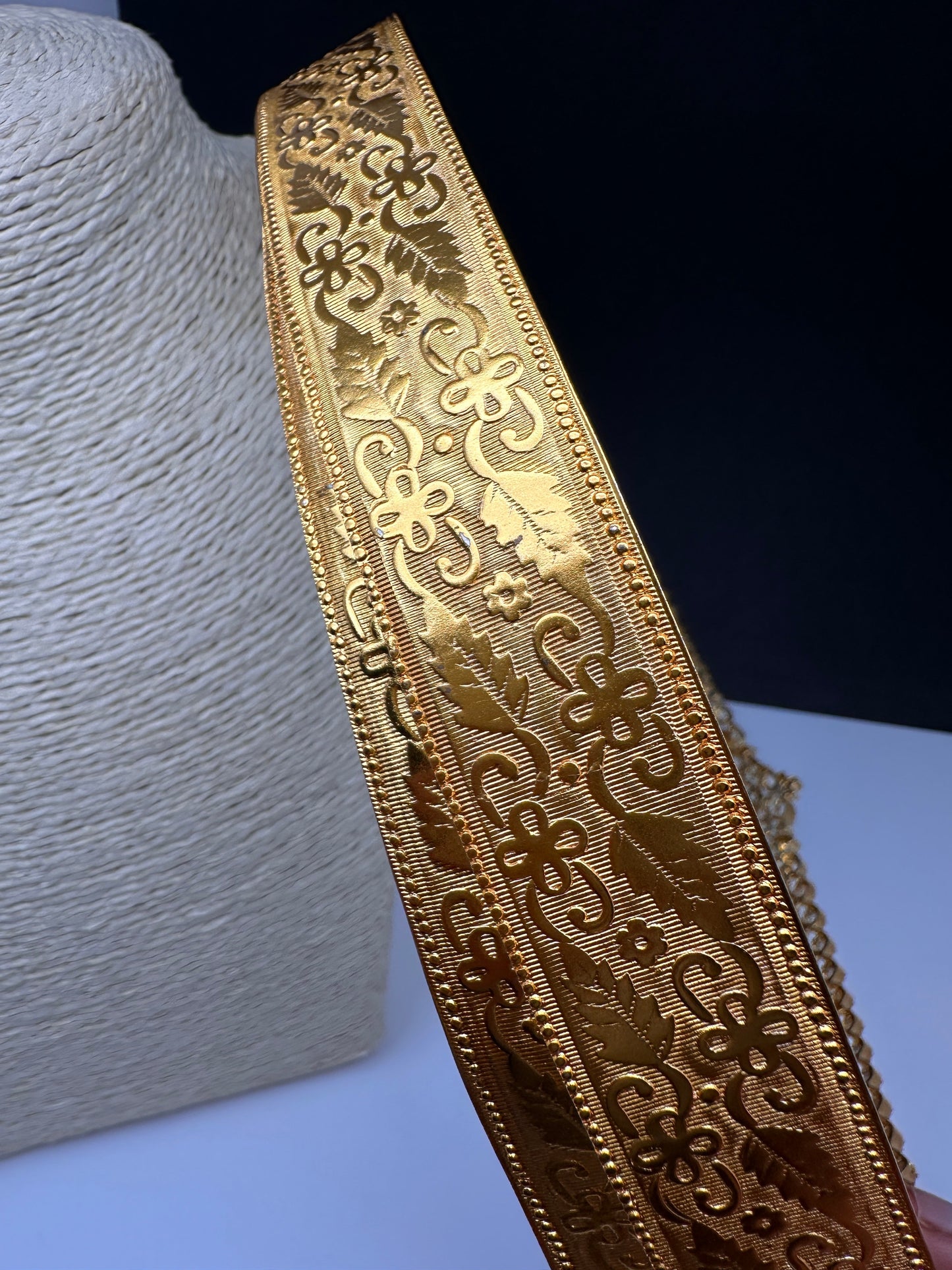 AD Diamond Finish Emerald Green Stone Hip Belt Kamarbandh