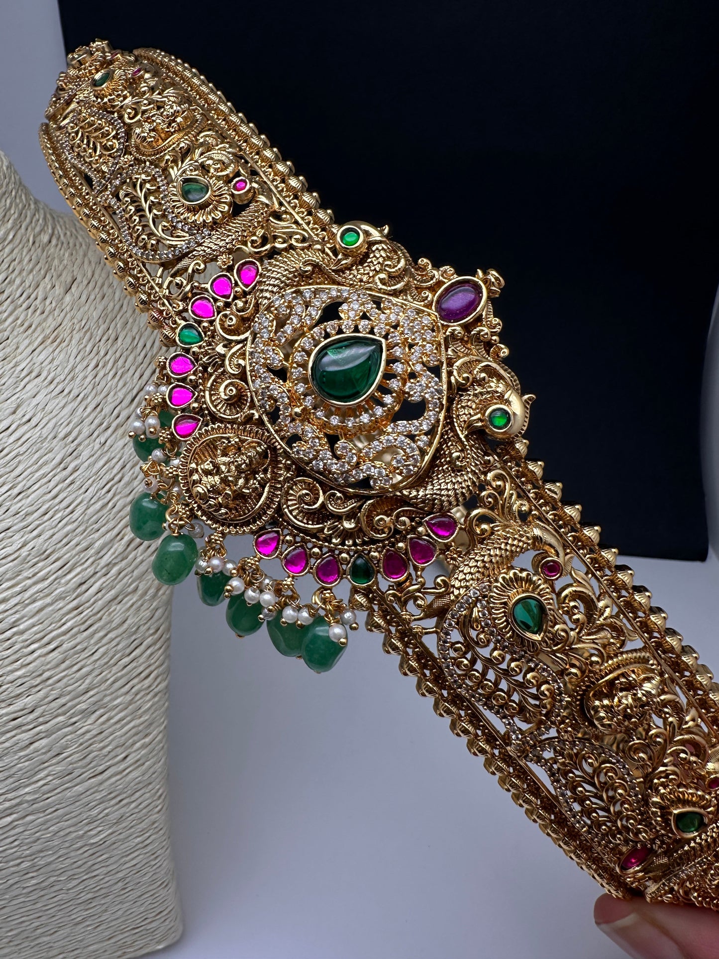 Matte Goddess Lakshmi Kundan Potta Stones Hip Belt Kamarbandh