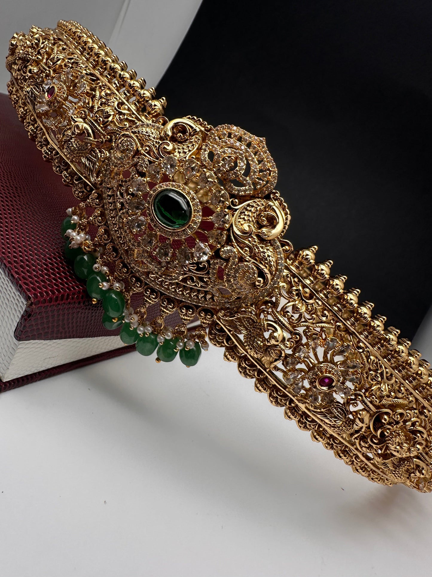 Matte Goddess Lakshmi Green Potta Stones Hip Belt Kamarbandh