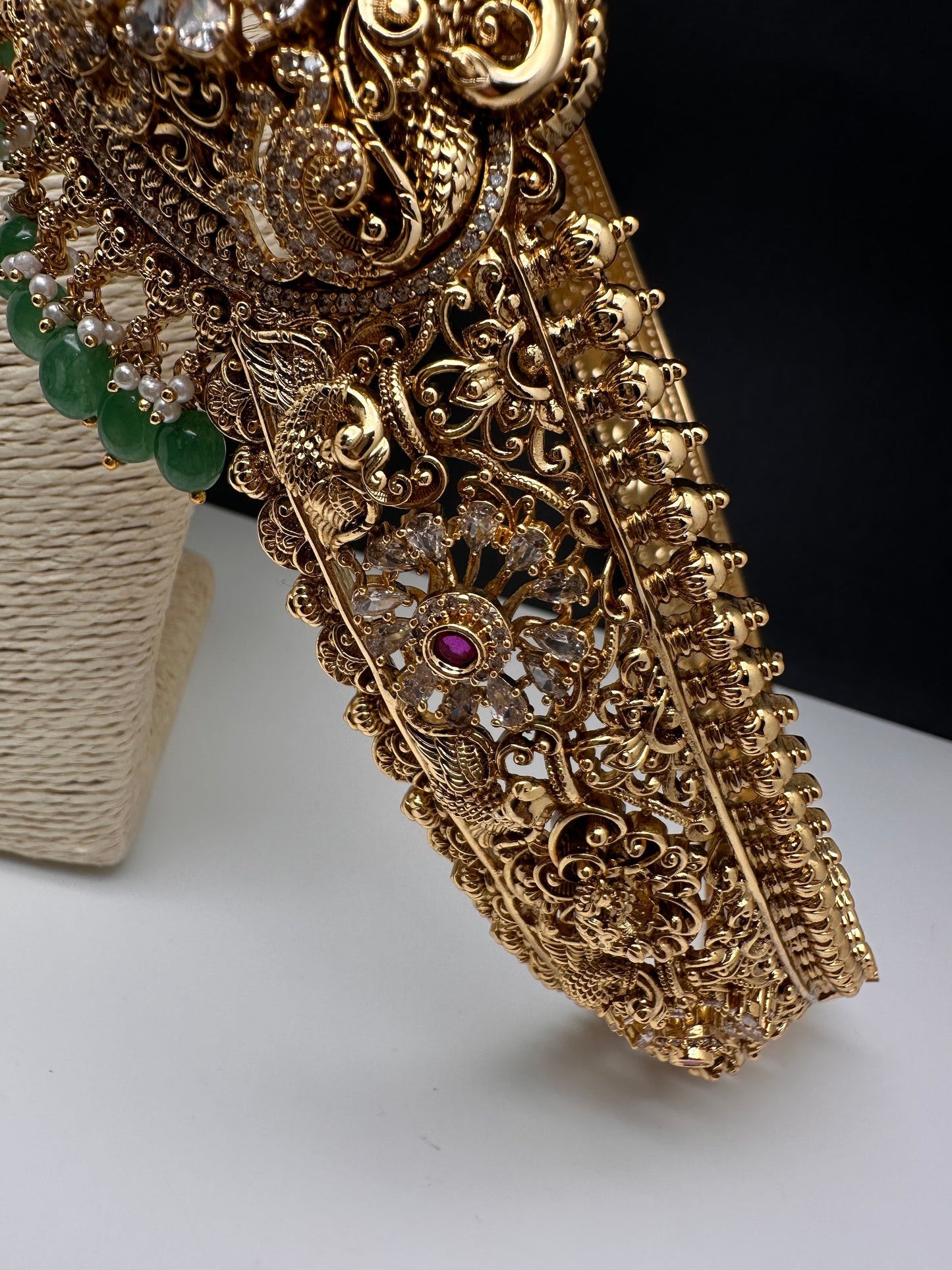 Matte Goddess Lakshmi Green Potta Stones Hip Belt Kamarbandh