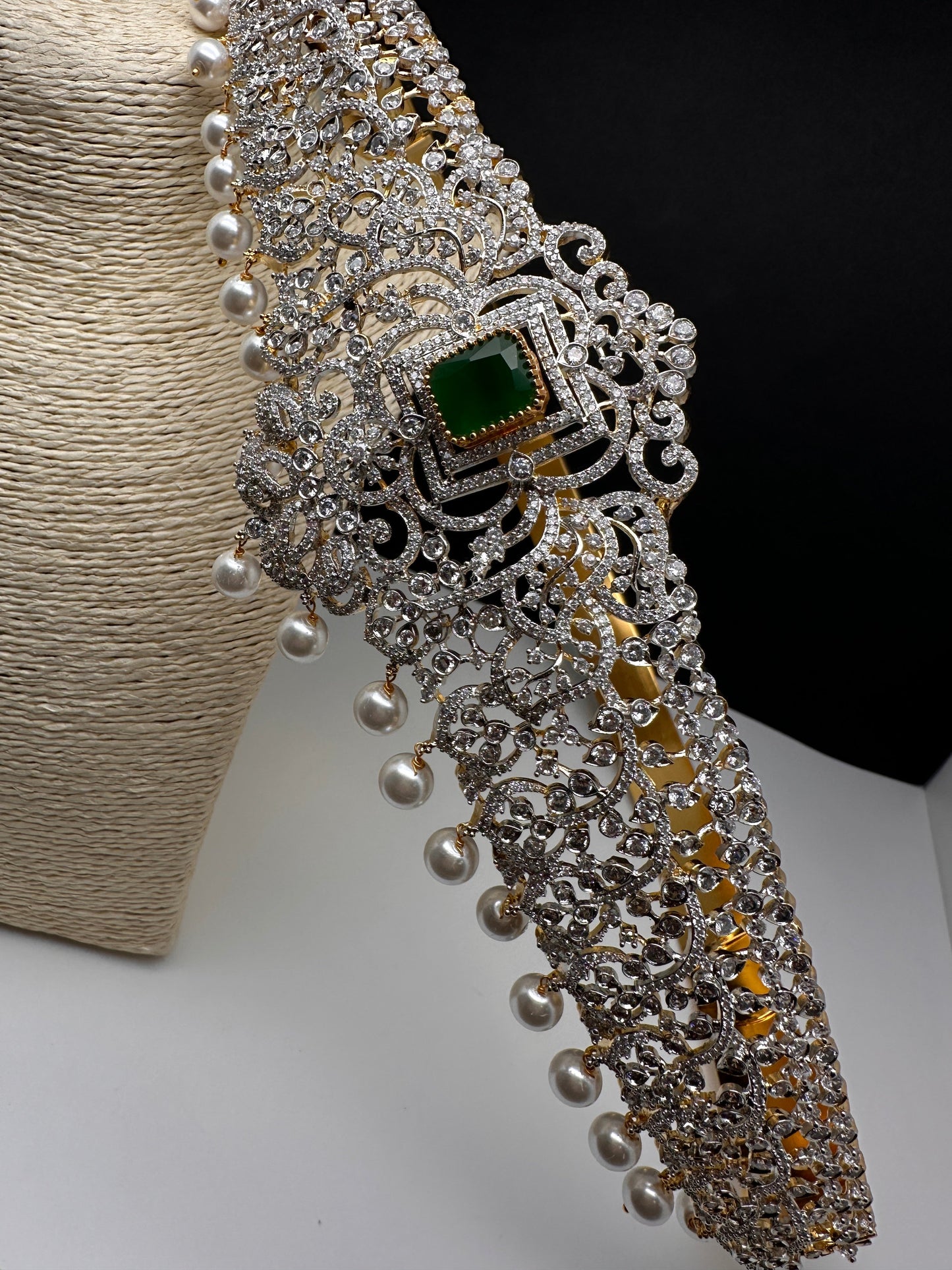 AD Diamond Finish Changeable Stone Hip Belt Kamarbandh