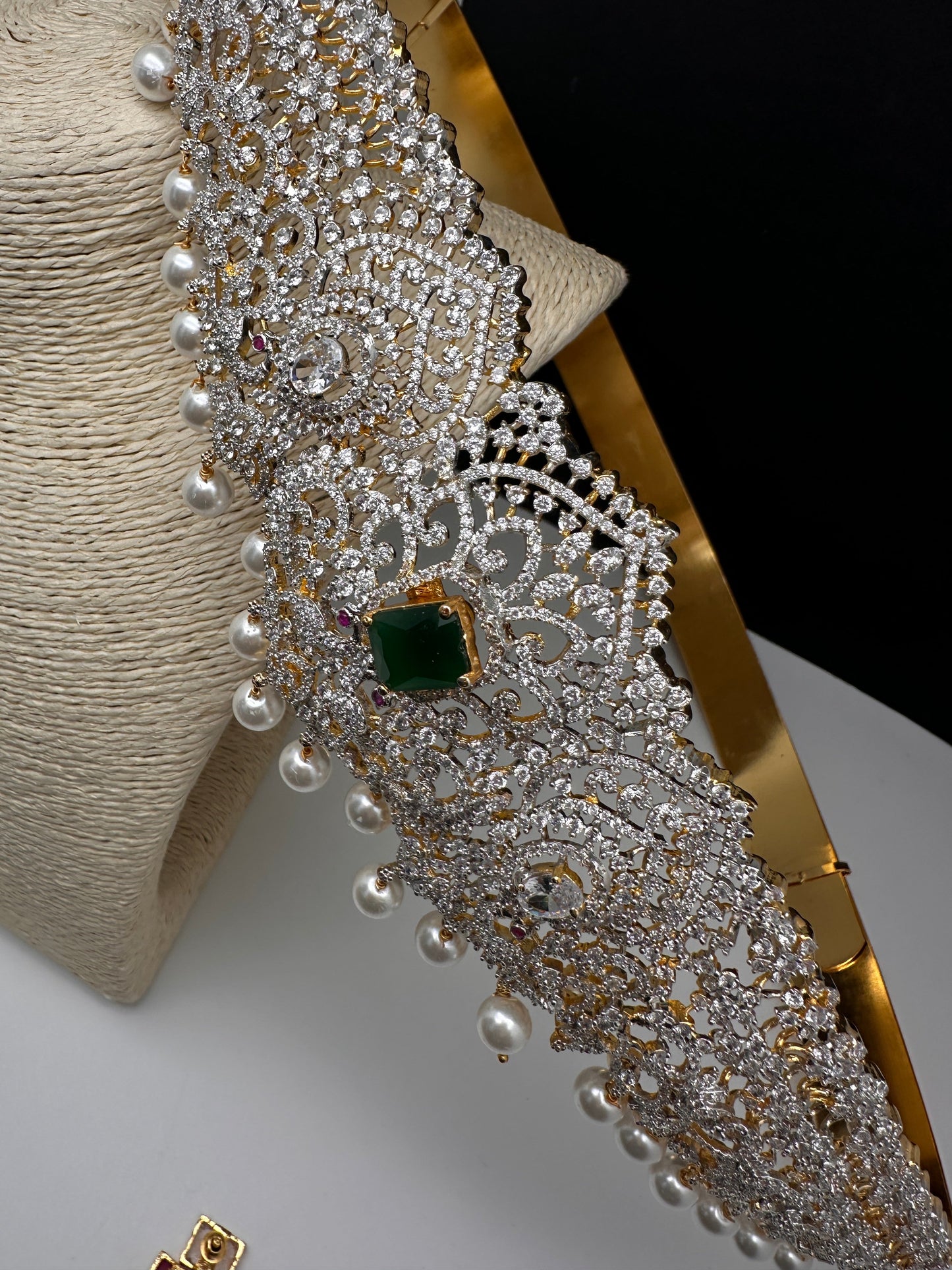 AD Diamond Finish Changeable Stone Hip Belt Kamarbandh - 