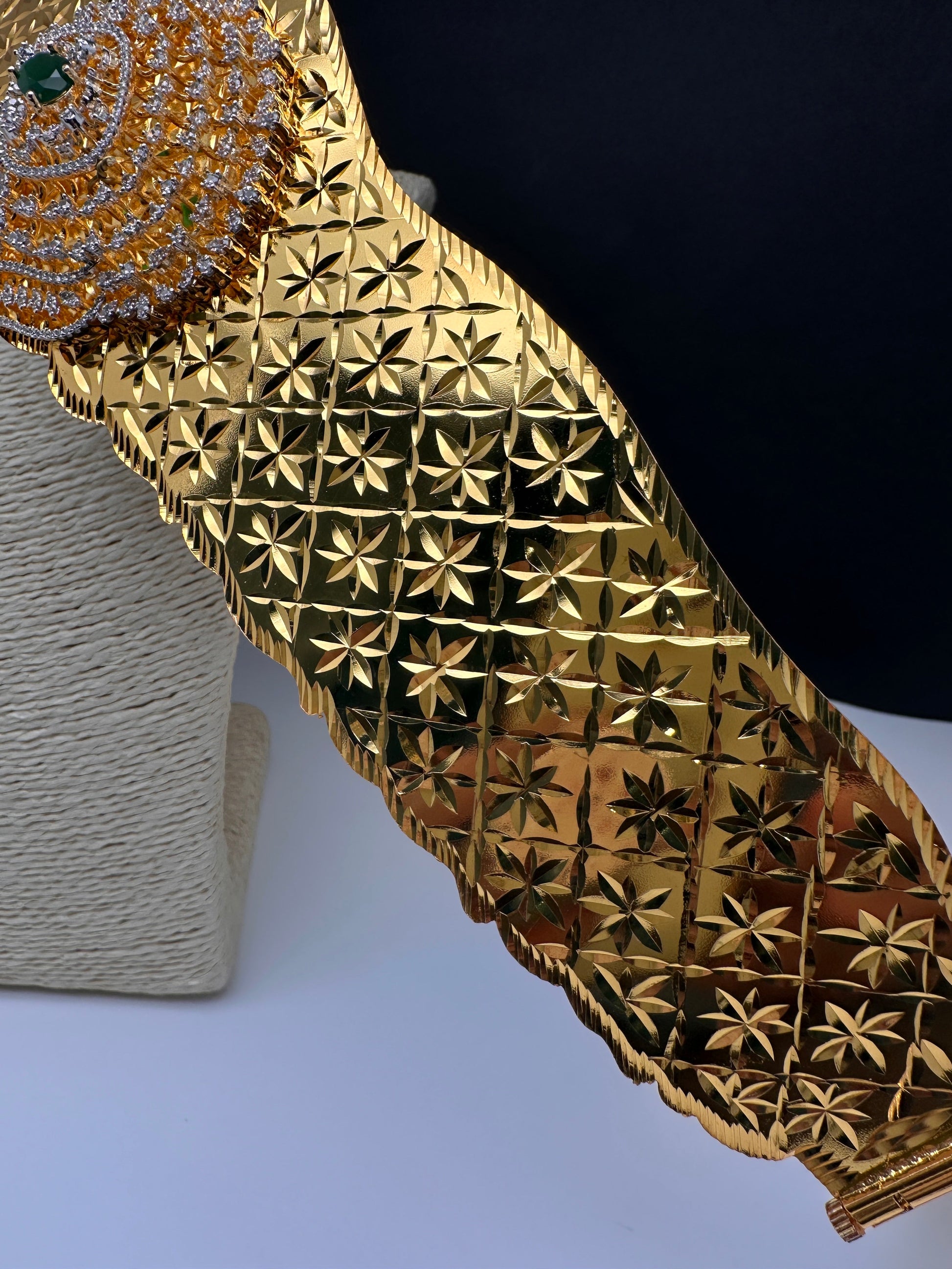 Diamond Finish Self Design Kamarband Hip Belt - 