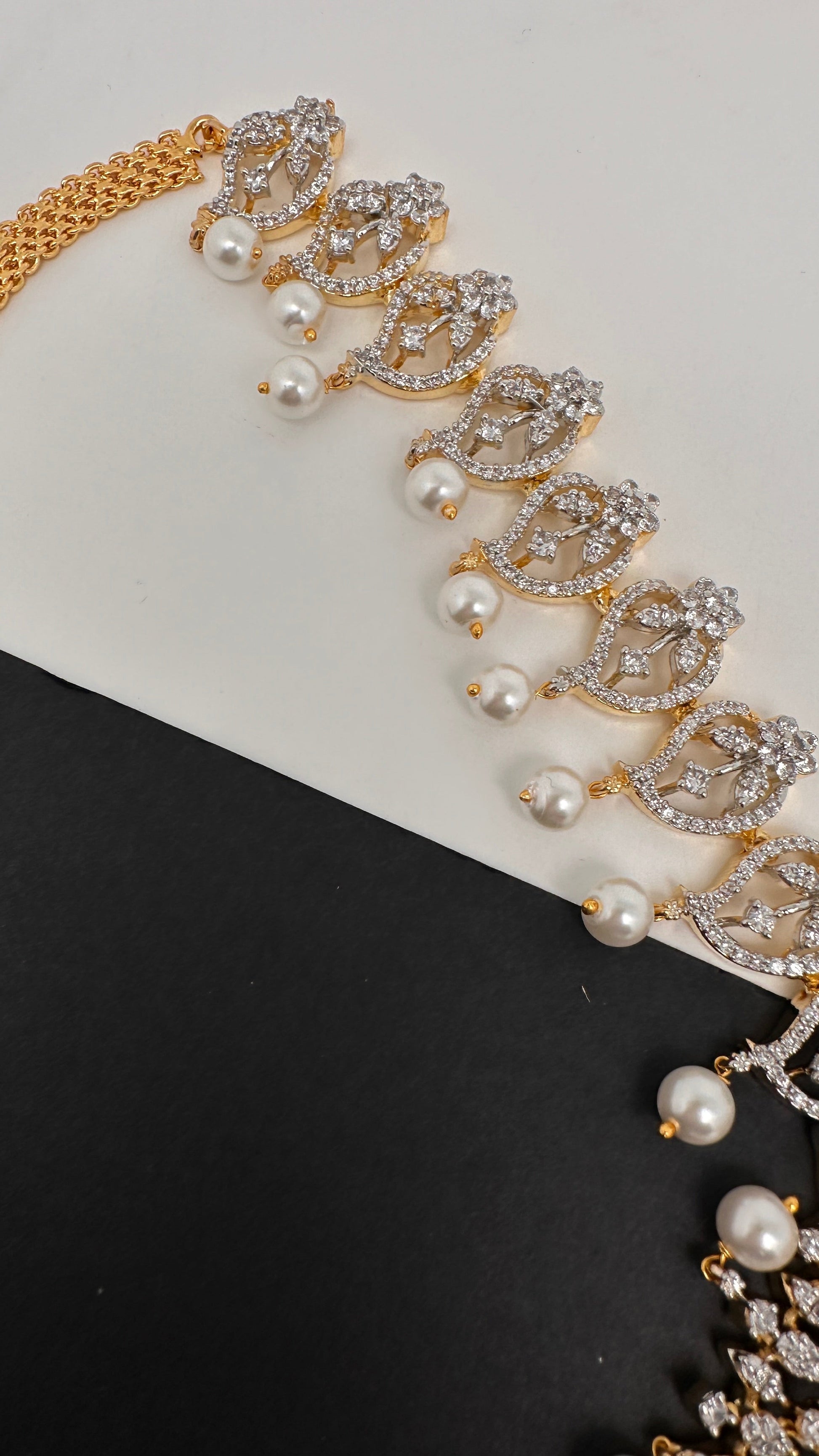 AD Peacock Changeable Color Stone Pearls Peacock Design Hip Chain Kamarbandh - 