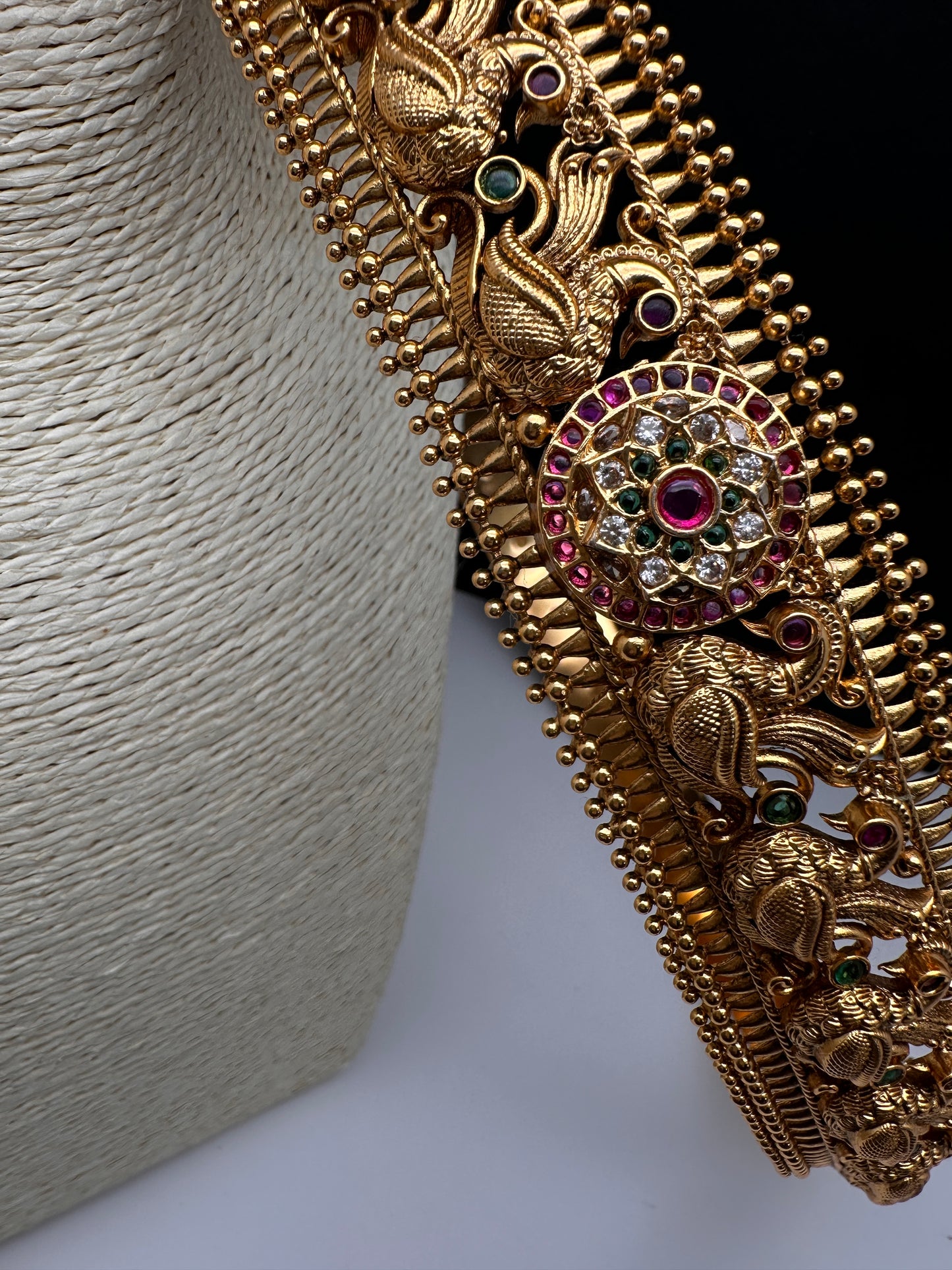 Kemp Peacock Matte Hip Belt Vaddanam Kamarbandh - 