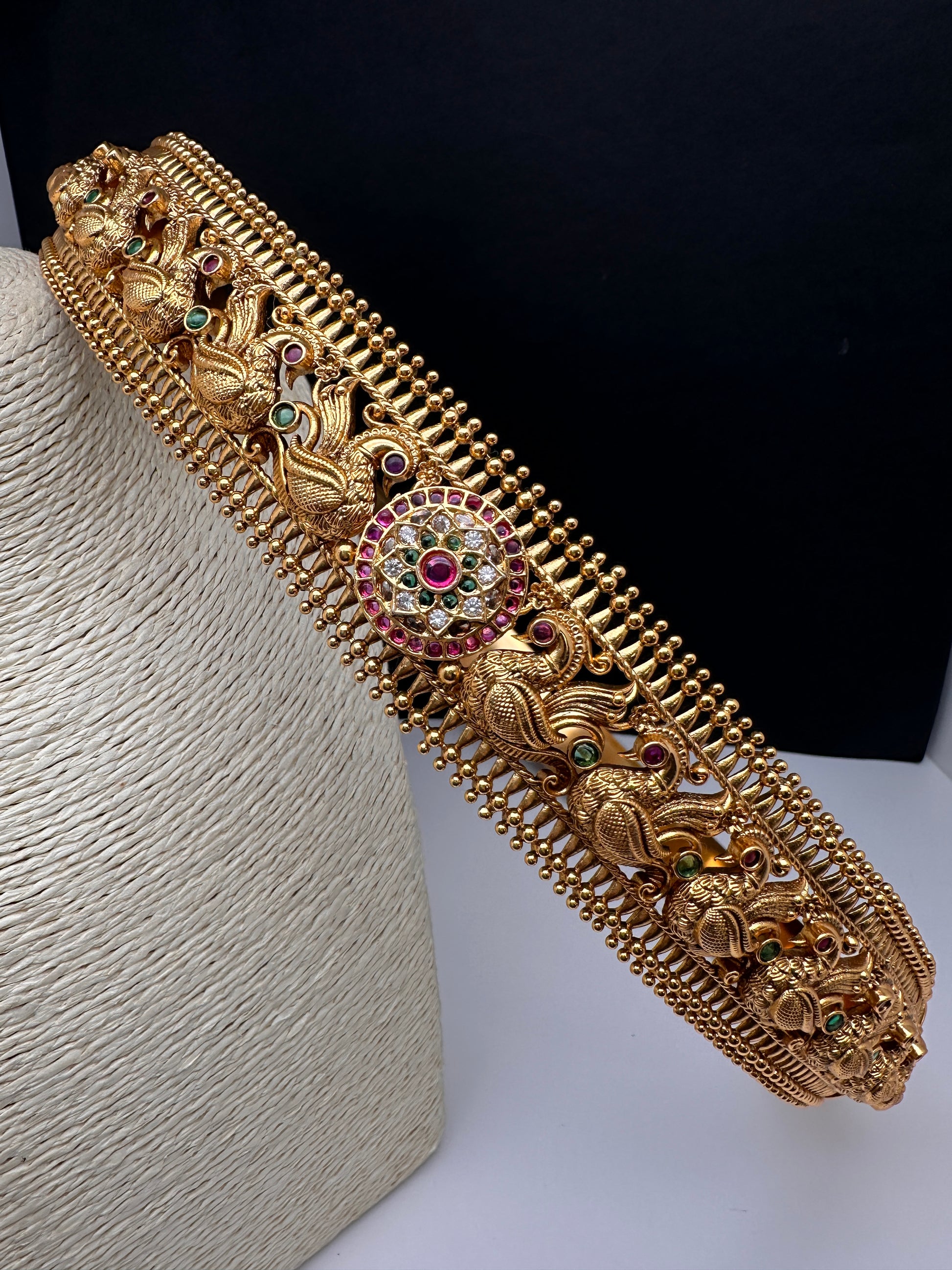 Kemp Peacock Matte Hip Belt Vaddanam Kamarbandh - 