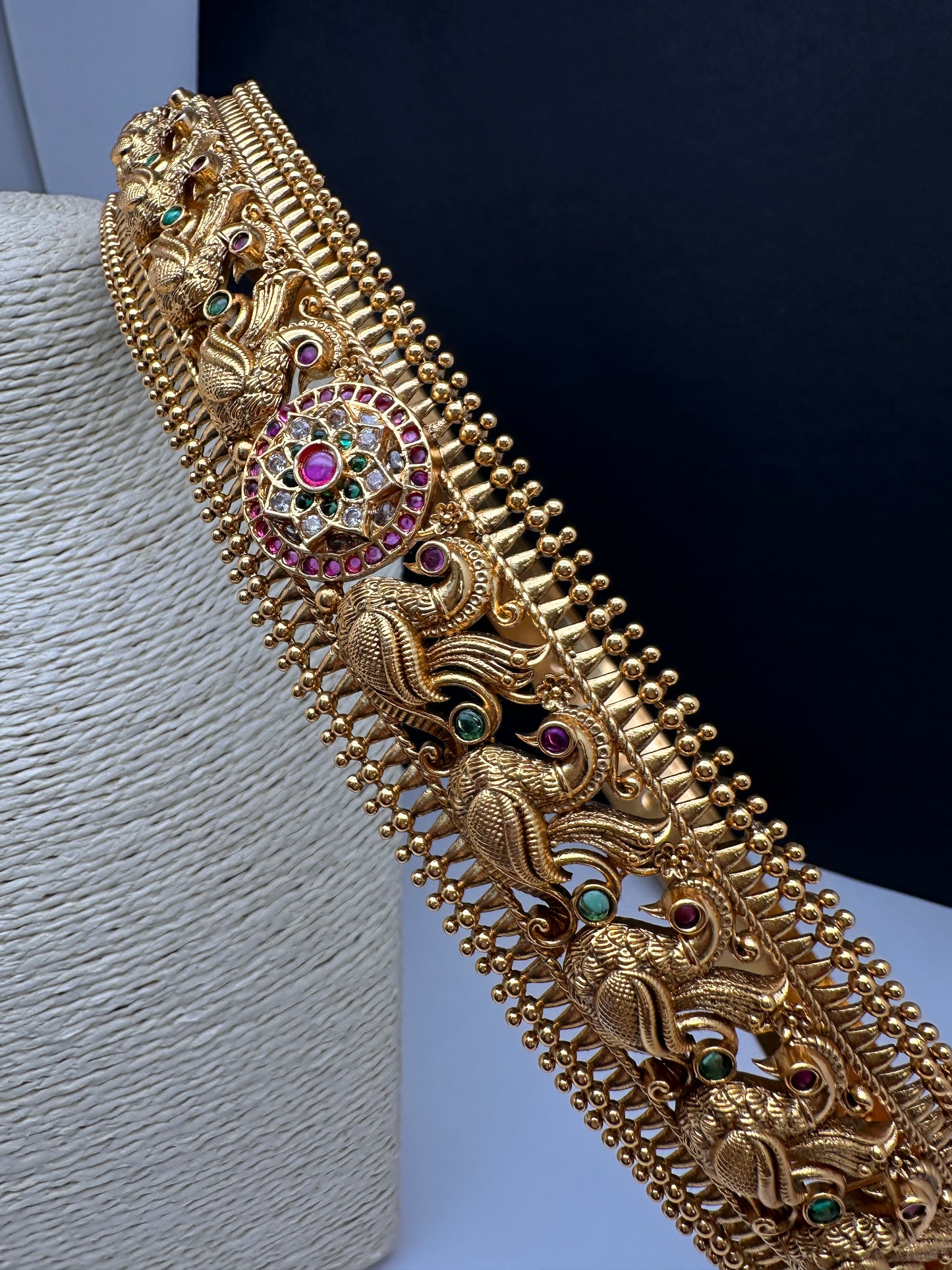 Kemp Peacock Matte Hip Belt Vaddanam Kamarbandh - 