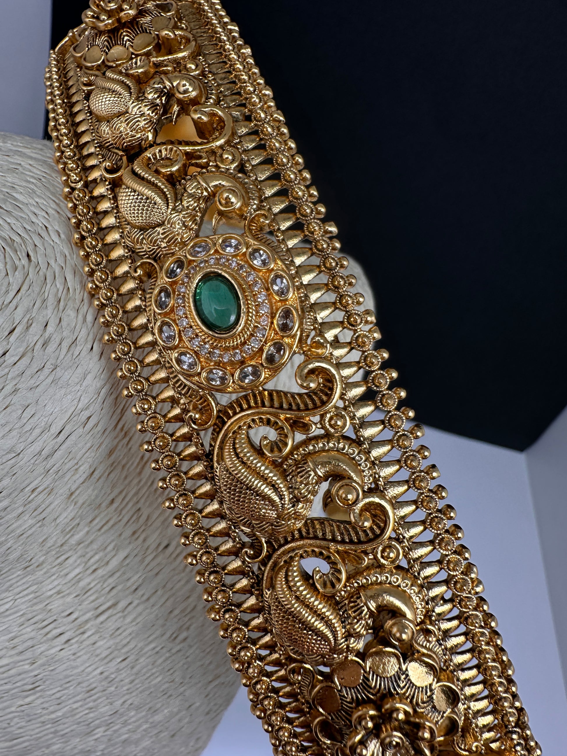 Kemp Peacock Matte Hip Belt Vaddanam Kamarbandh - 
