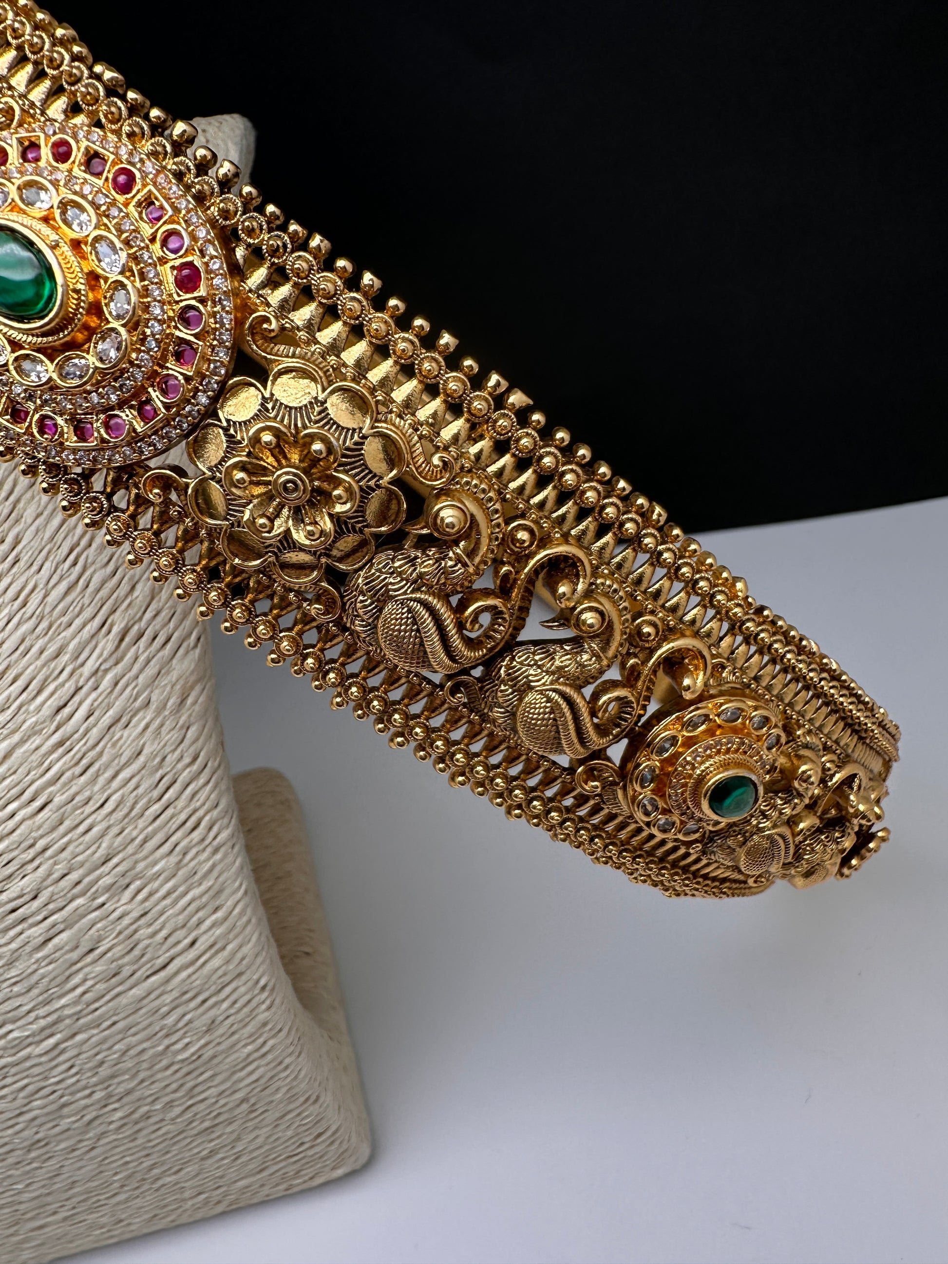 Kemp Peacock Matte Hip Belt Vaddanam Kamarbandh - 