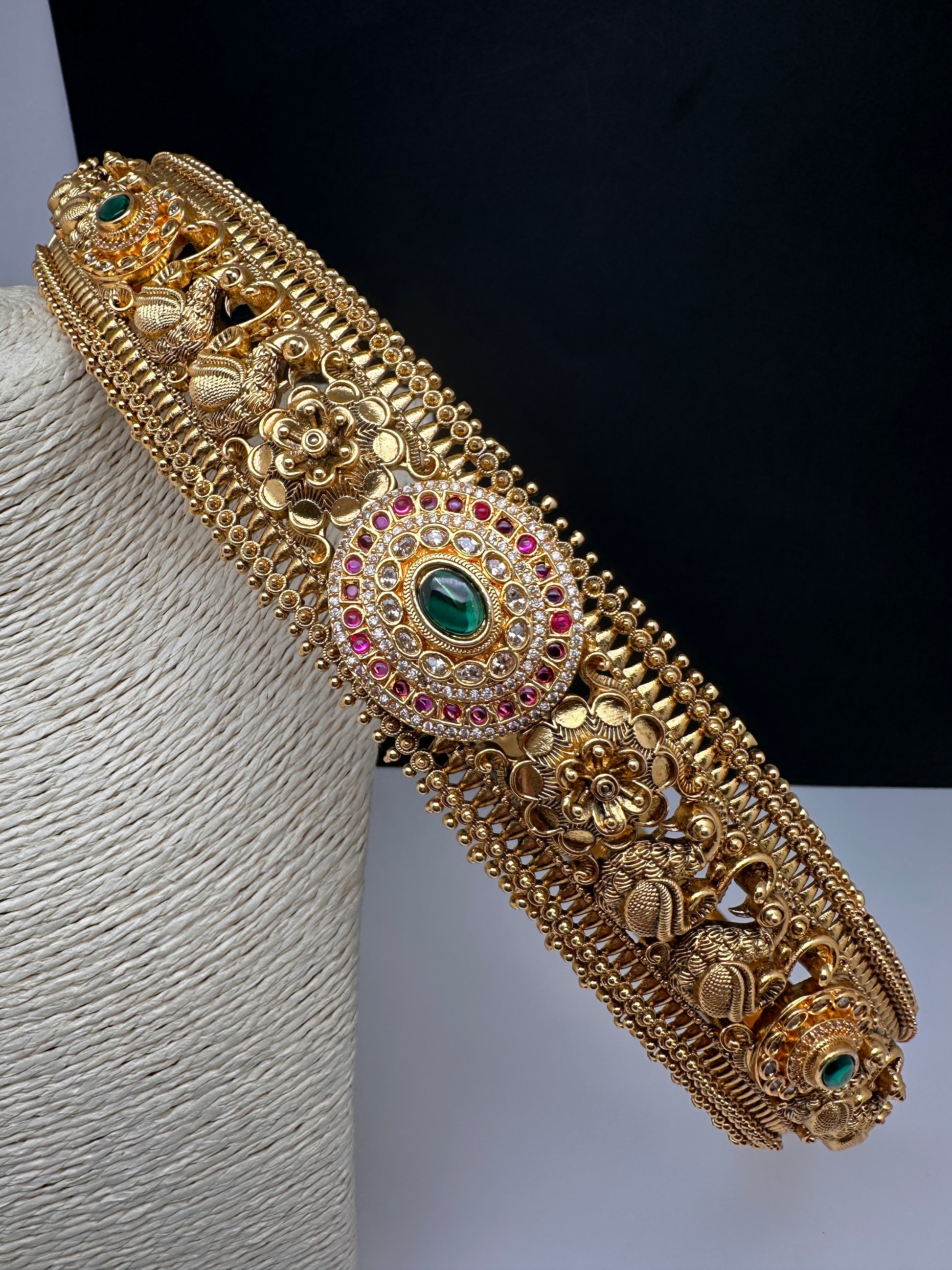 Kemp Peacock Matte Hip Belt Vaddanam Kamarbandh - 