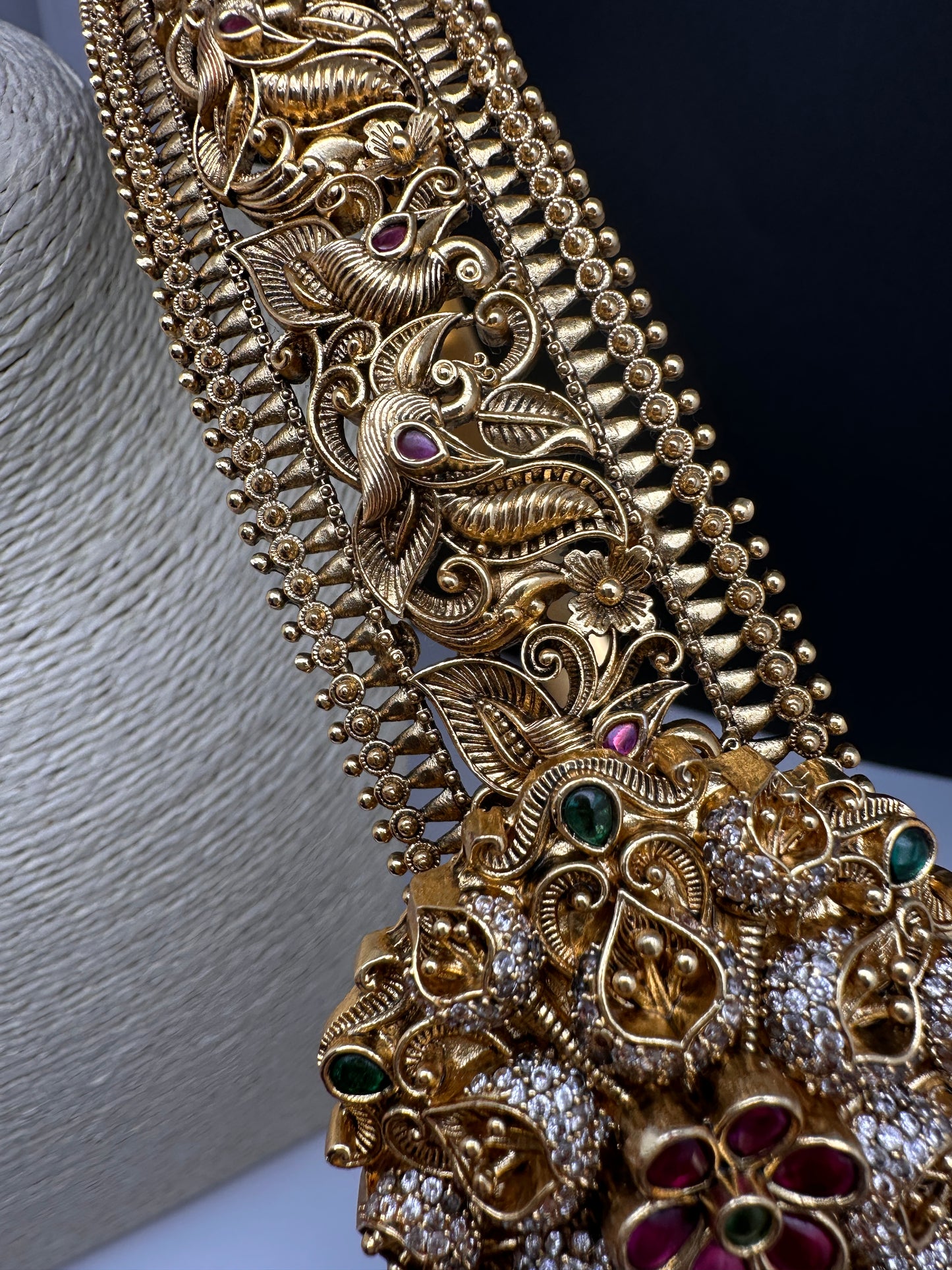Detachable Pendent Nakshi Matte Hip Belt Vaddanam Kamarbandh - 