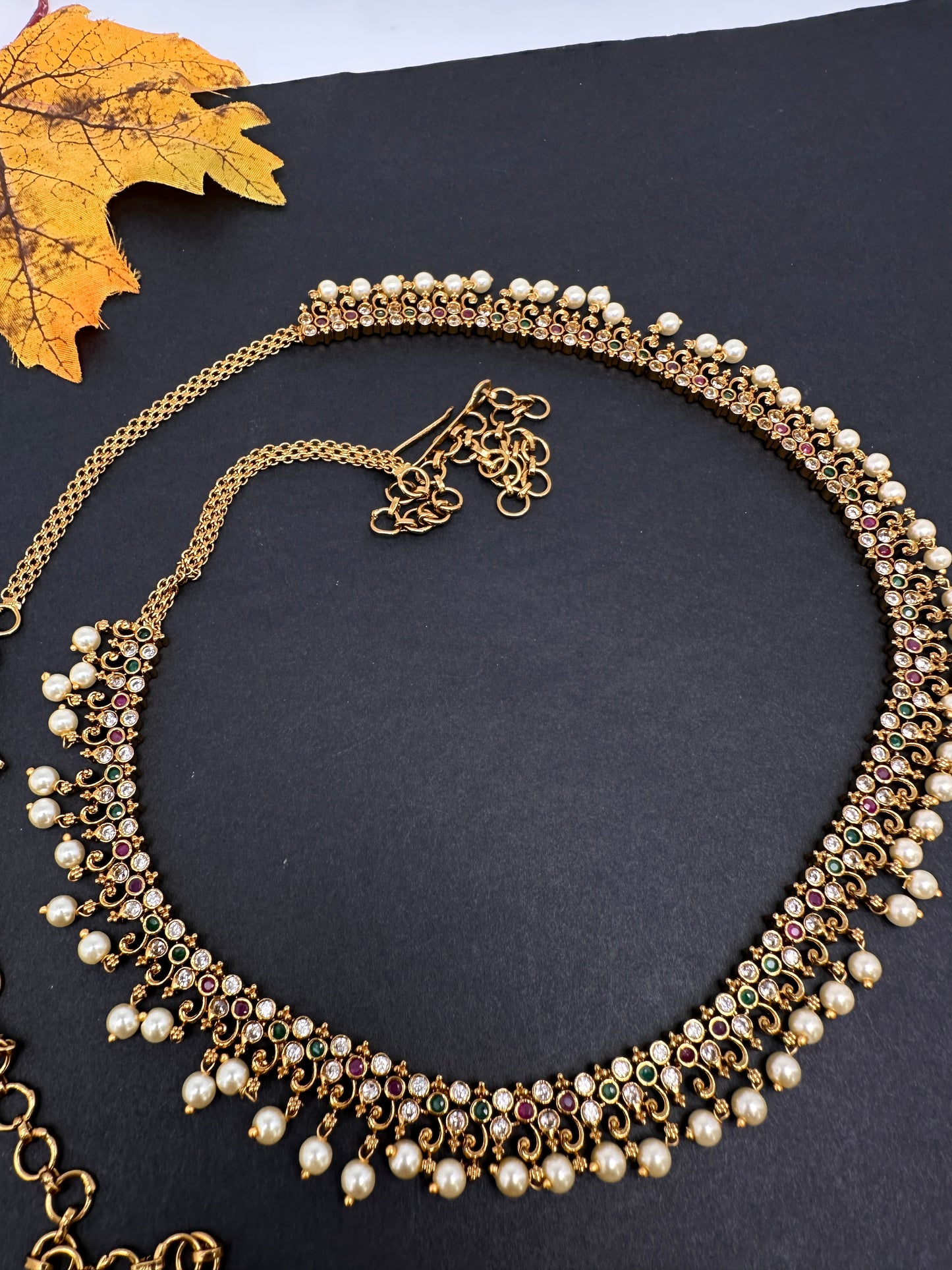 Sleek Multi Color Stones Matte Hip Chain Belt - 