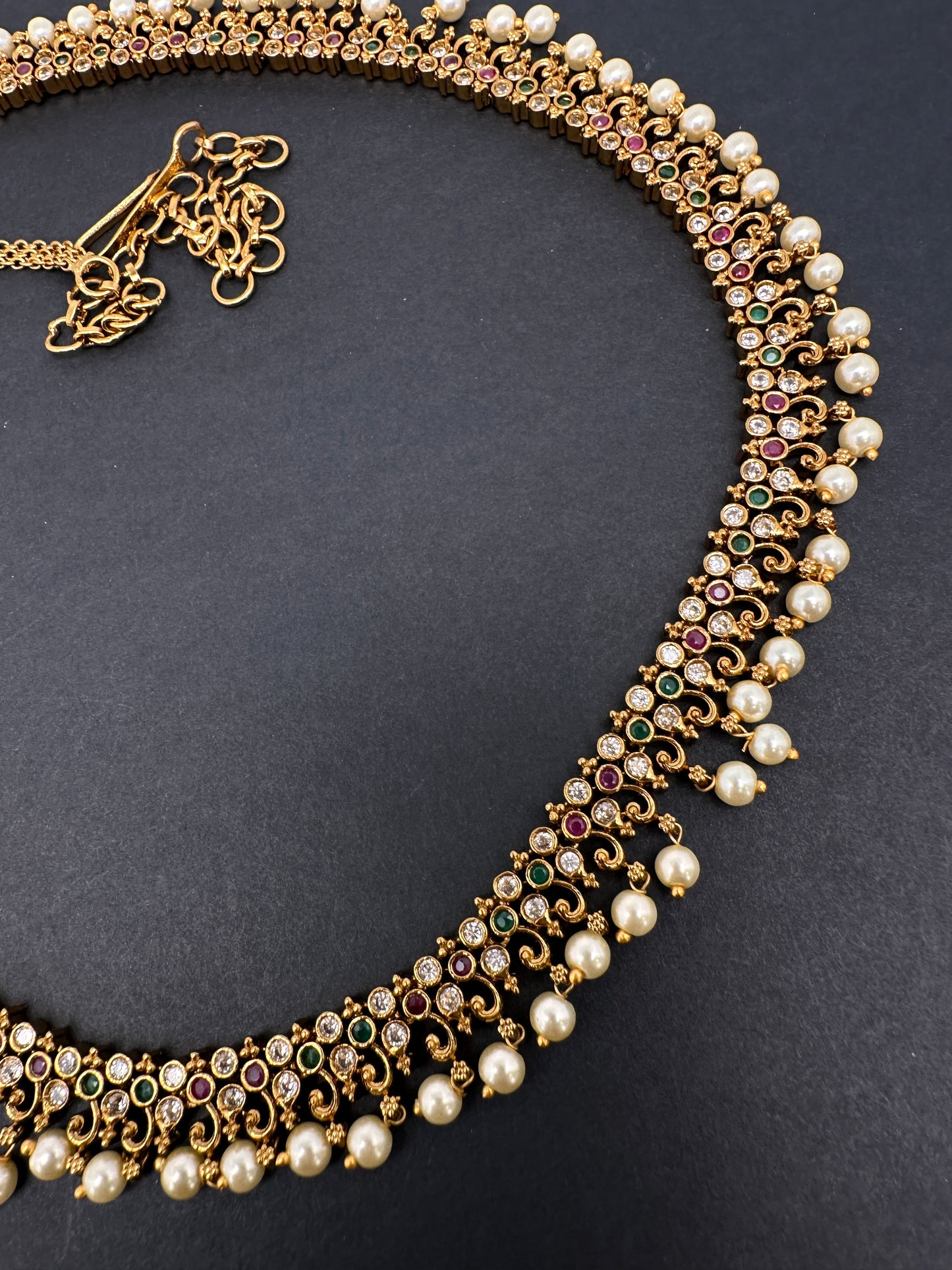 Sleek Multi Color Stones Matte Hip Chain Belt - 
