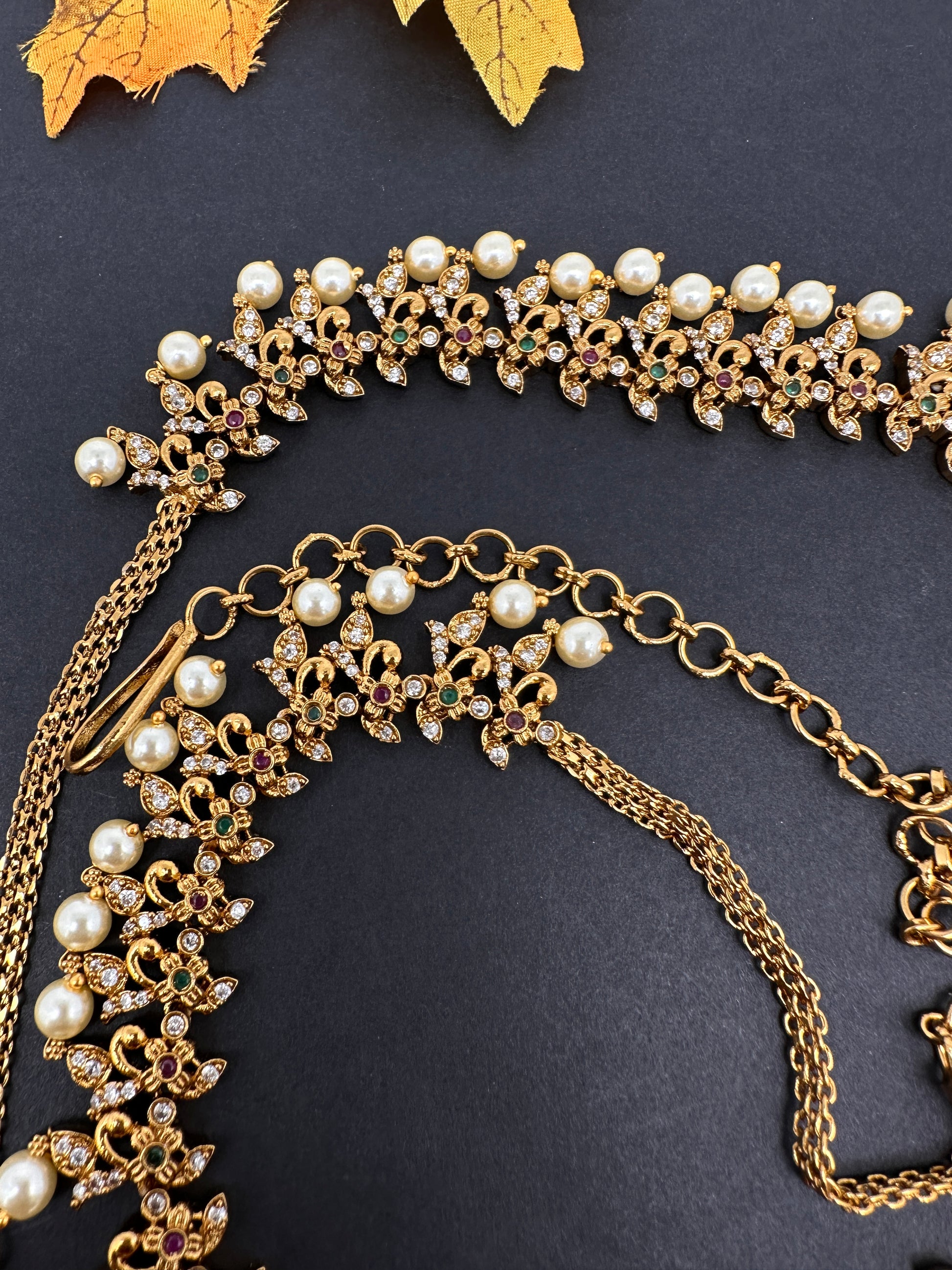 Sleek Floral Matte Hip Chain Belt - 