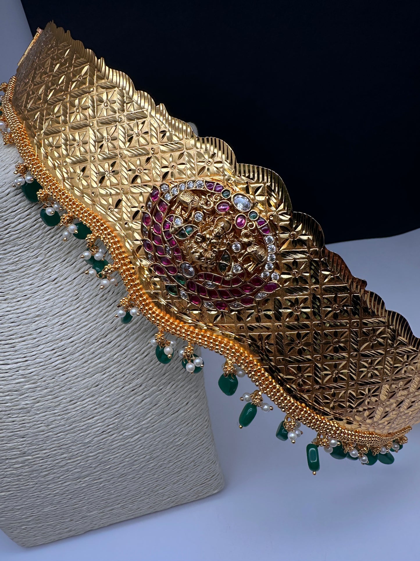 Kemp Goddess Lakshmi Pendent Self Design Kamarband Hip Belt - 