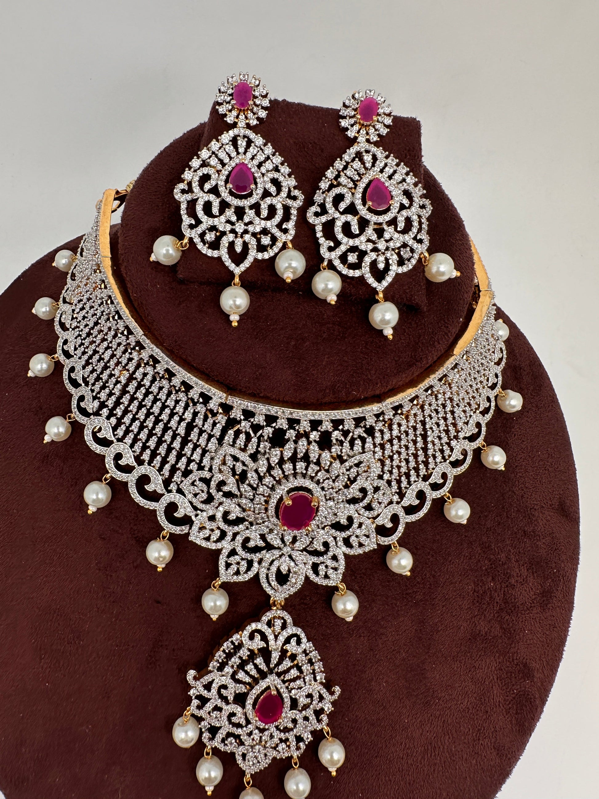 AD Diamond Finish Choker - Red