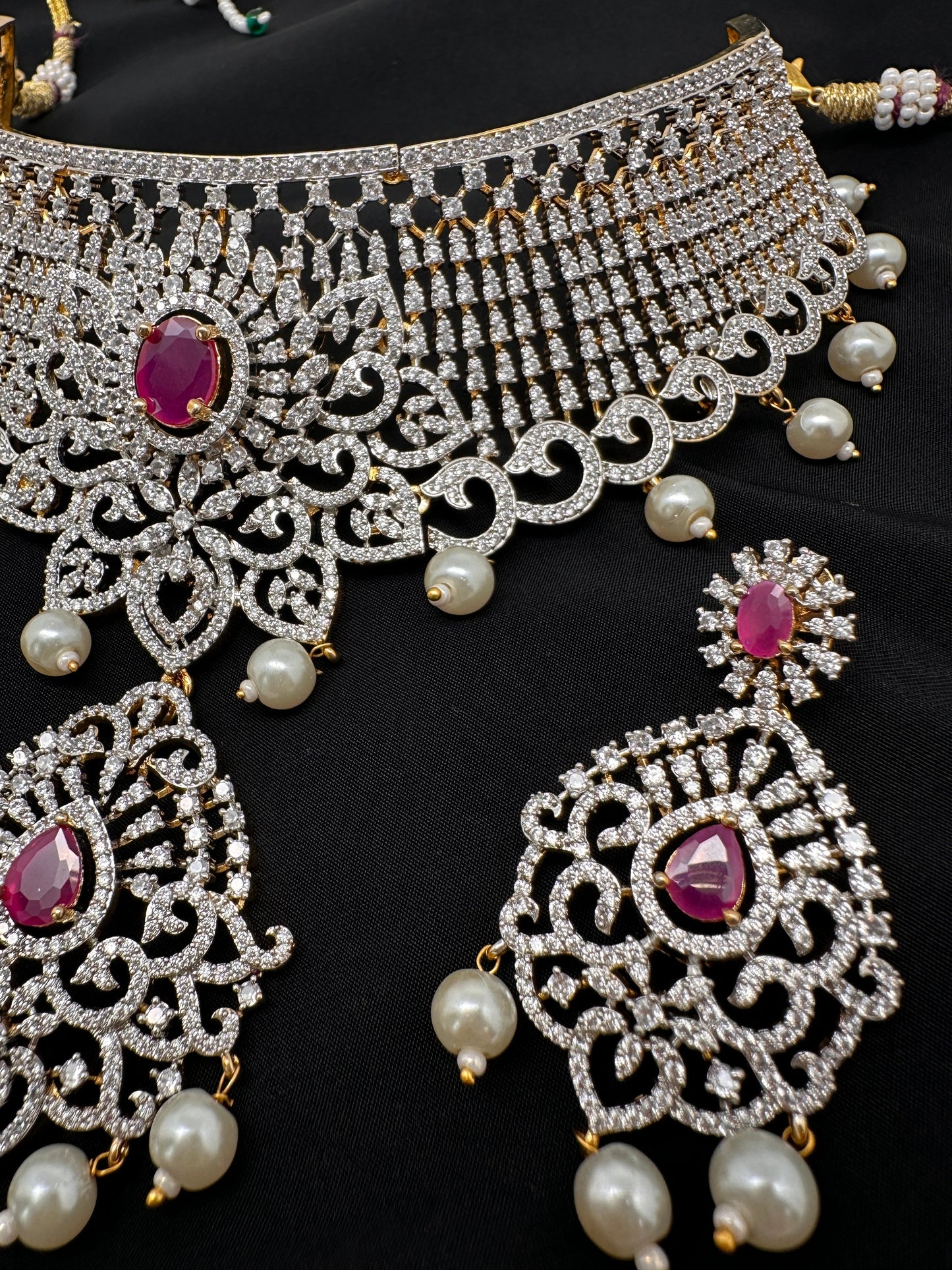 AD Diamond Finish Choker - Red