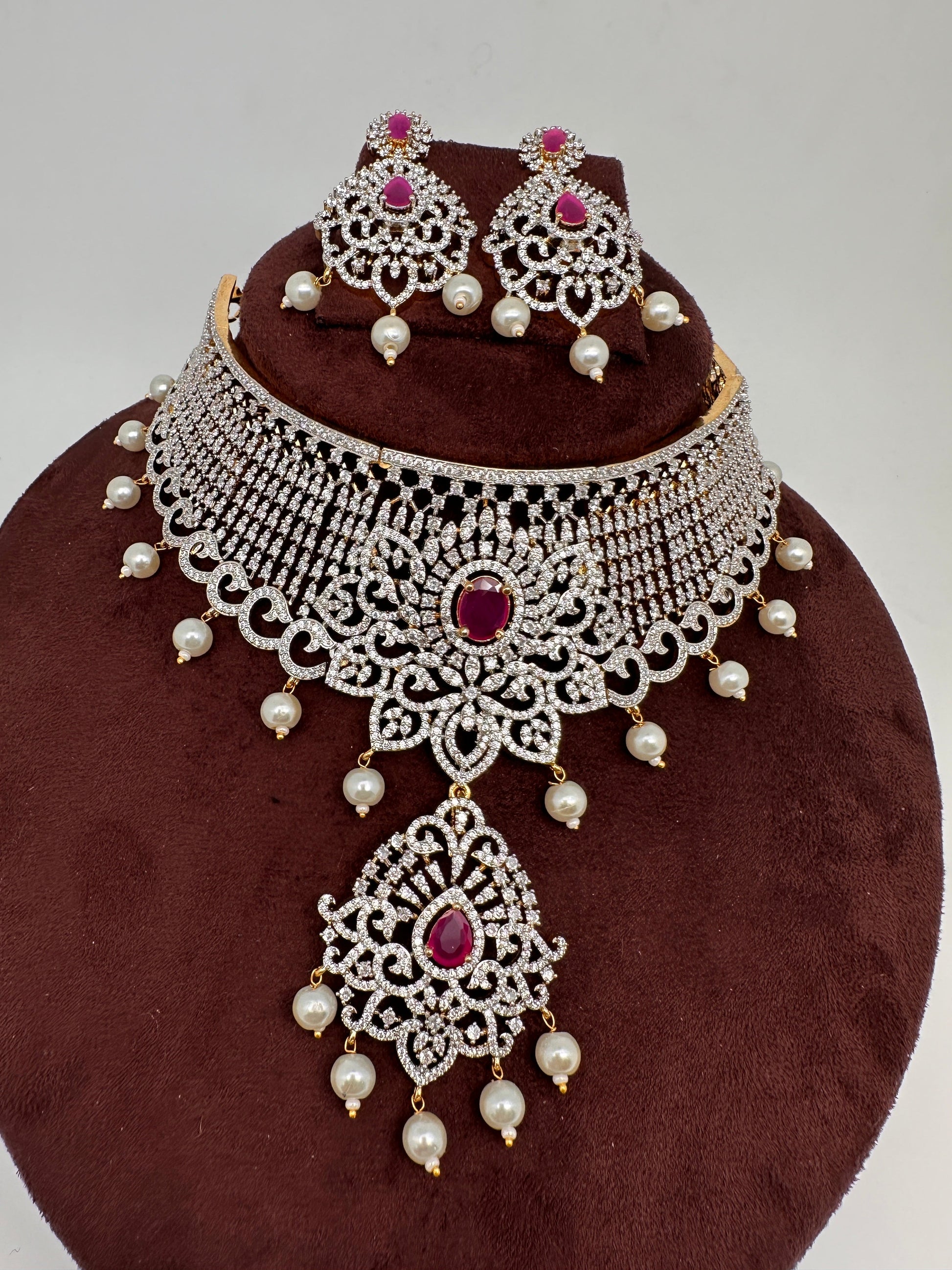 AD Diamond Finish Choker - Red
