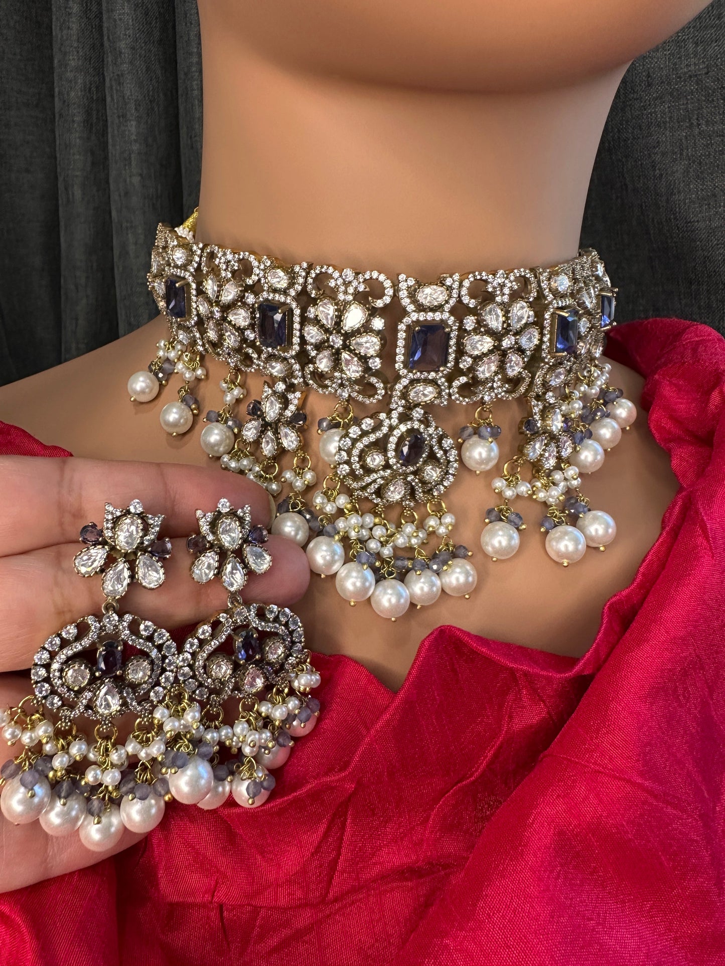 Moissanite Color Stone Victorian Pearls Neckline Choker - purple