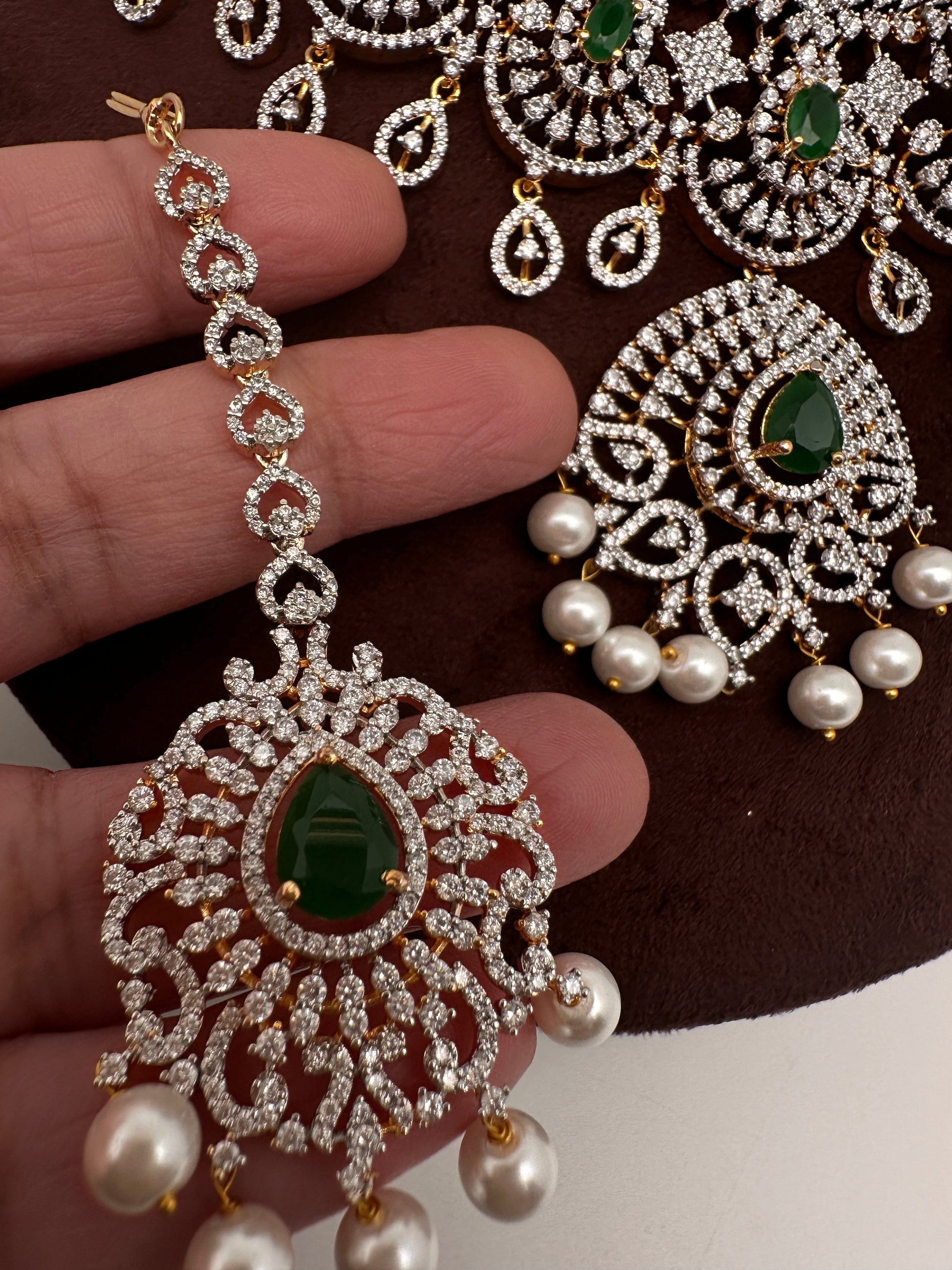 AD Color Stone Gold Polish Choker - Green